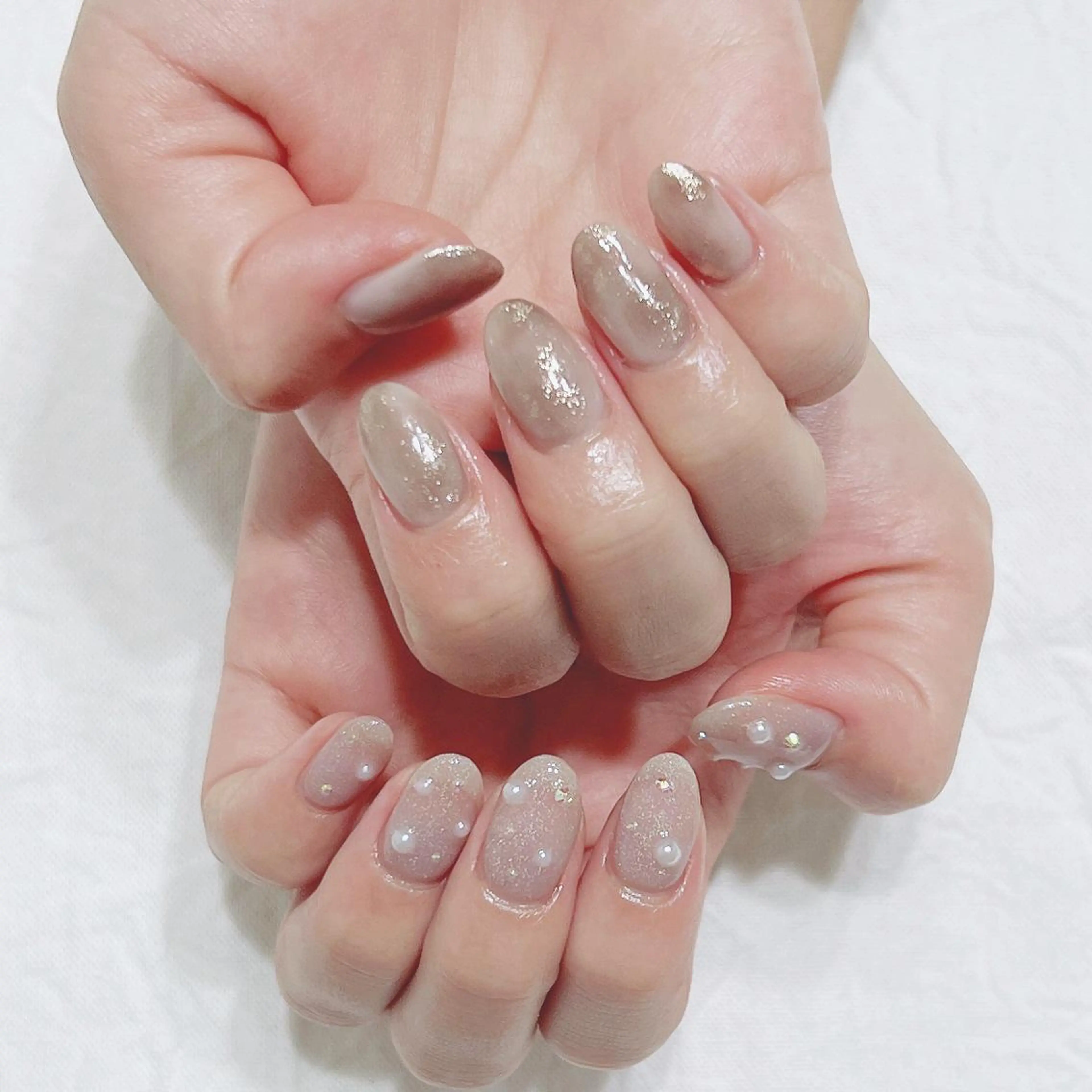 ネイル オーロラネイル ブラウン キラキラネイル ミラーネイル ハンドネイル peaberry nailのネイルデザイン