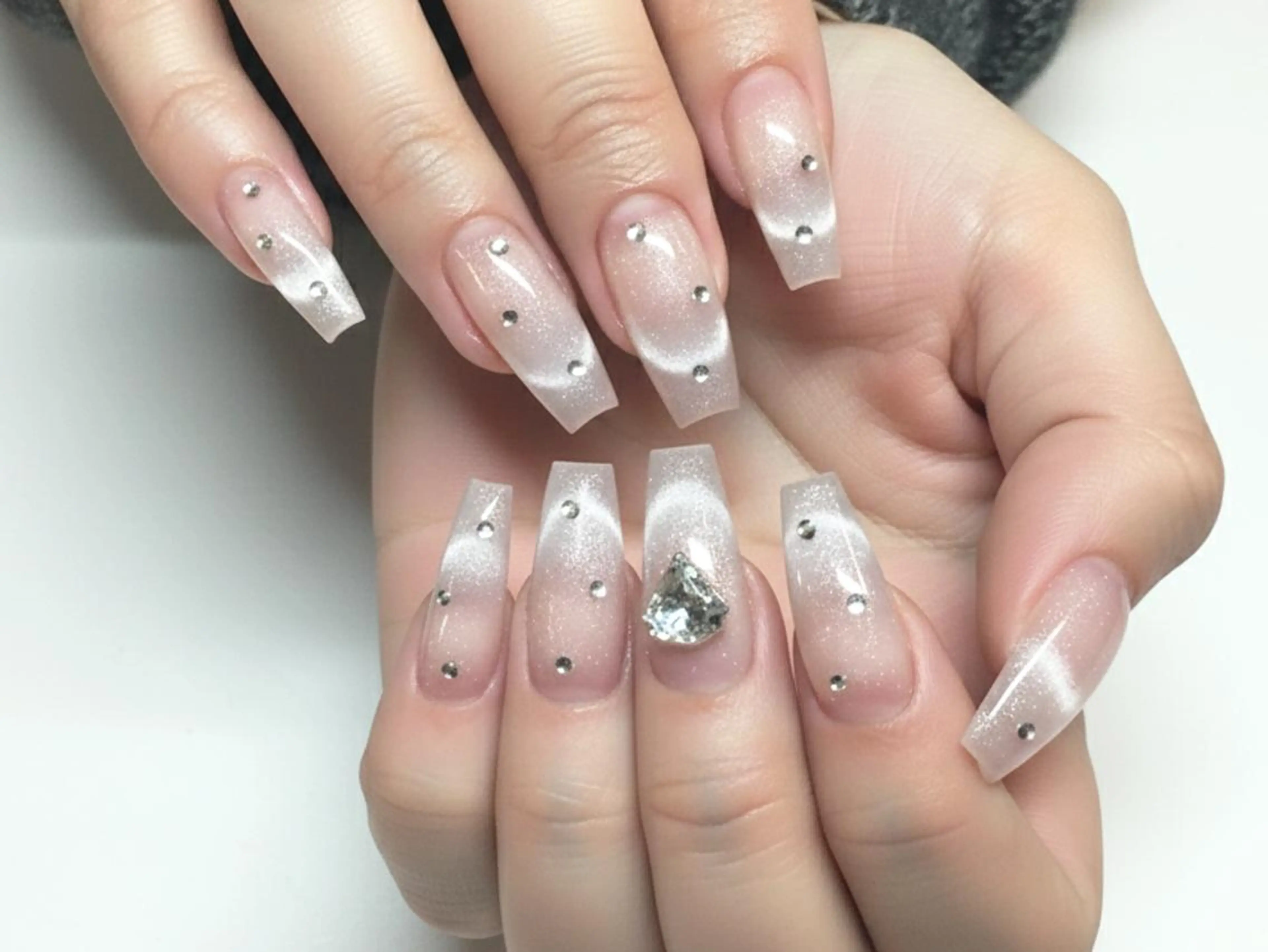 ネイル ハンドネイル Miku. Nのネイルデザイン