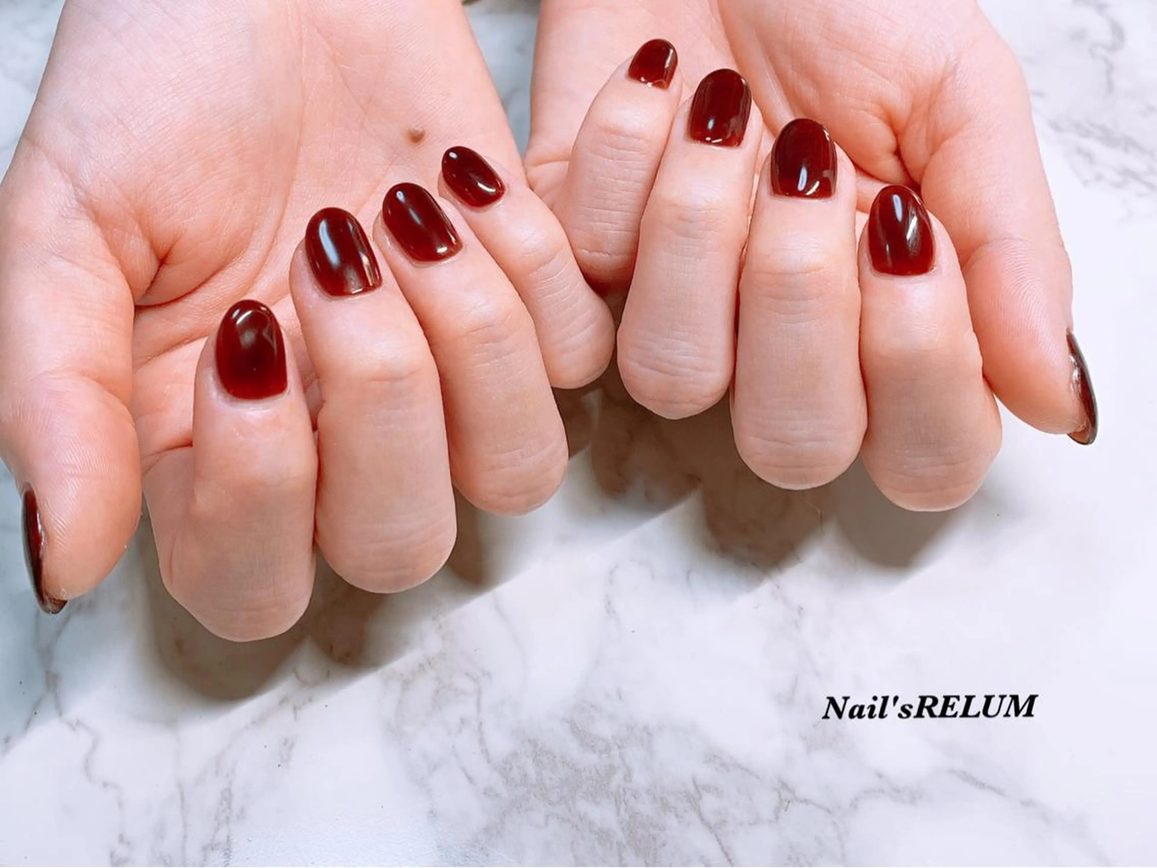 ネイル ハンドネイル THECOLORS所属・近貞 莉奈のネイルデザイン