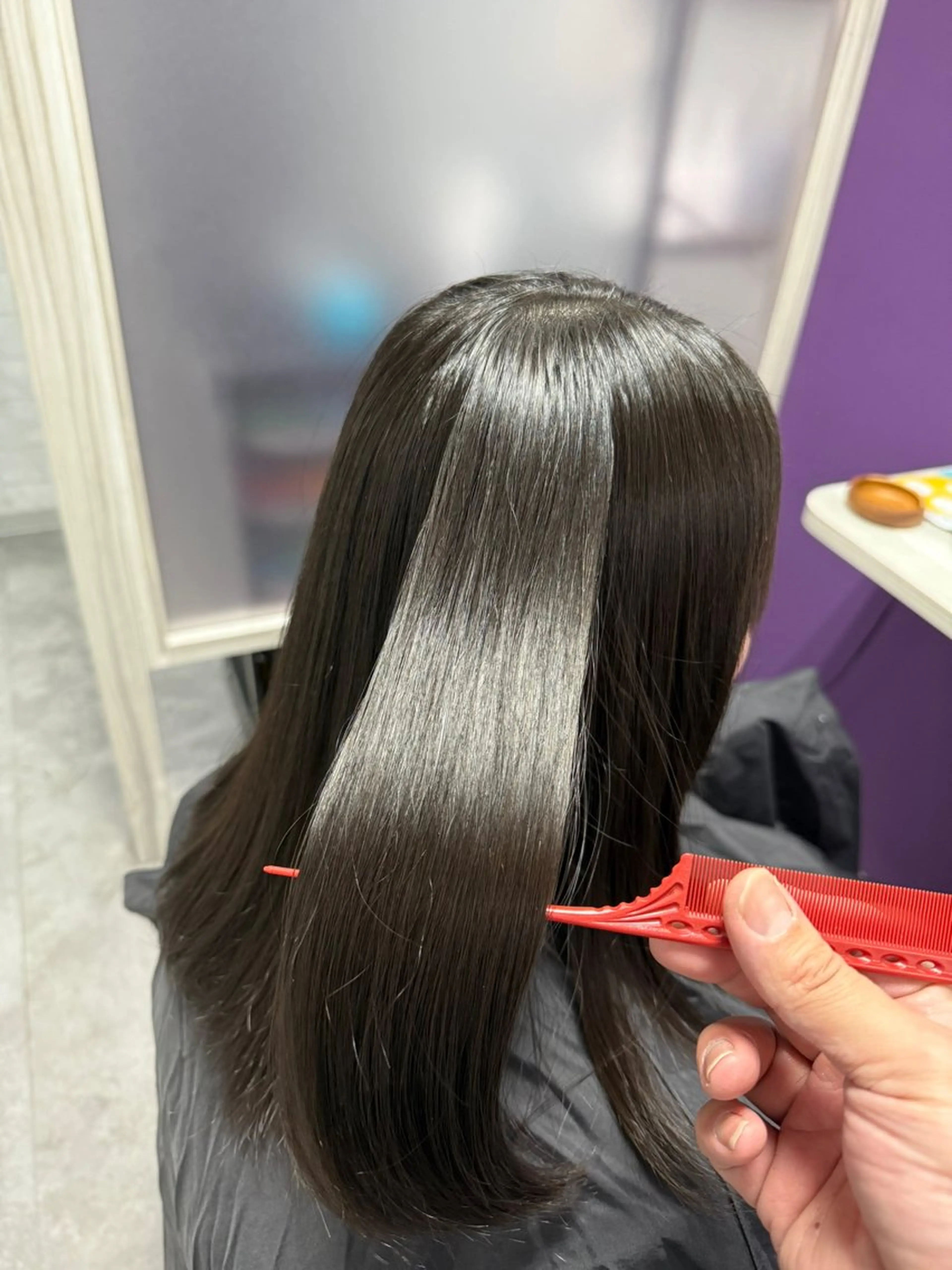 カット+コスメ縮毛矯正+トリートメントの写真