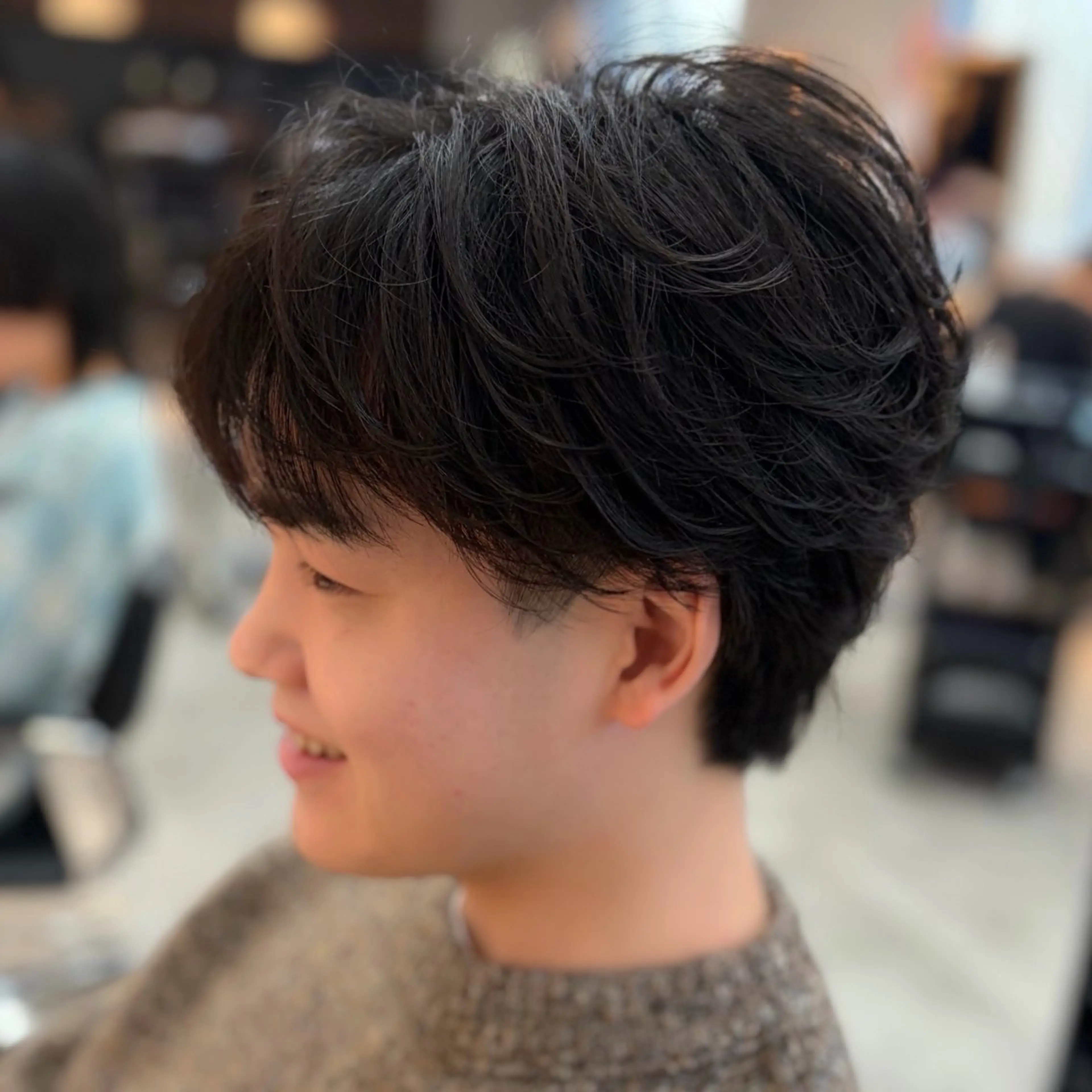 パーマ メンズ フェザーパーマ マッシュ メンズパーマ シースルーマッシュ ニュアンスパーマ カット パーマ 男の理想を叶える🔥 メンズパーマ特化｜関のヘアスタイル