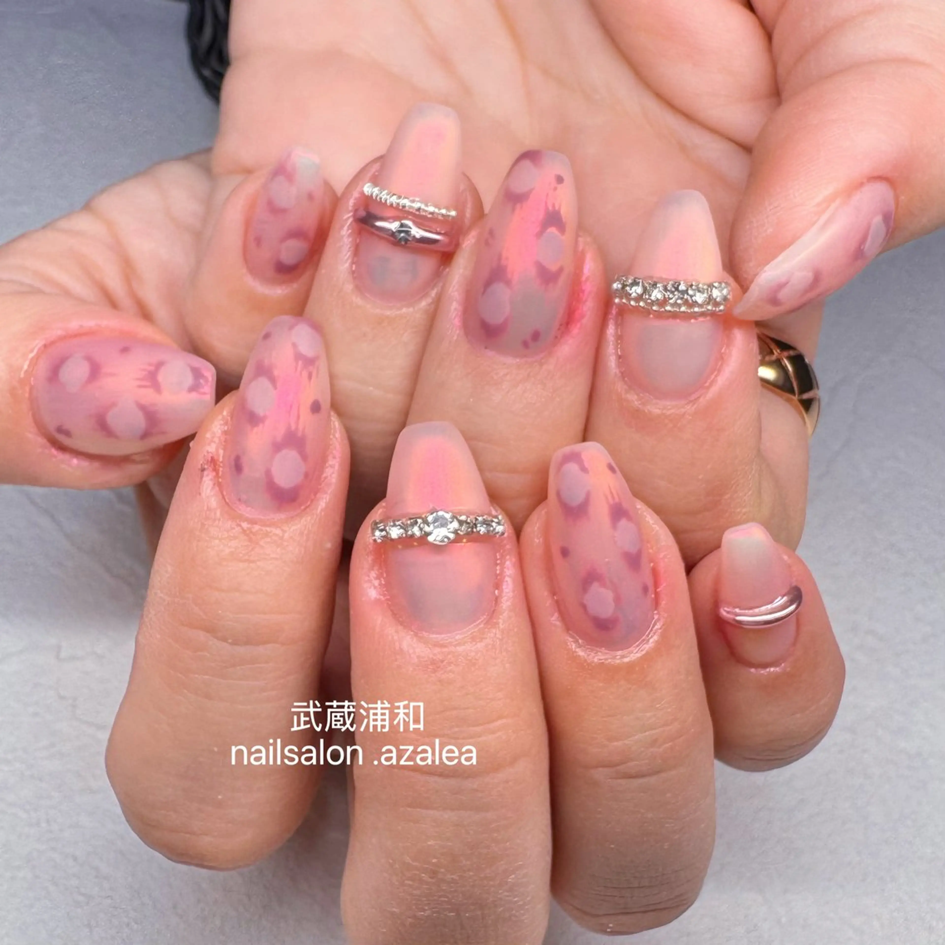 ネイル ハンドネイル R inのネイルデザイン