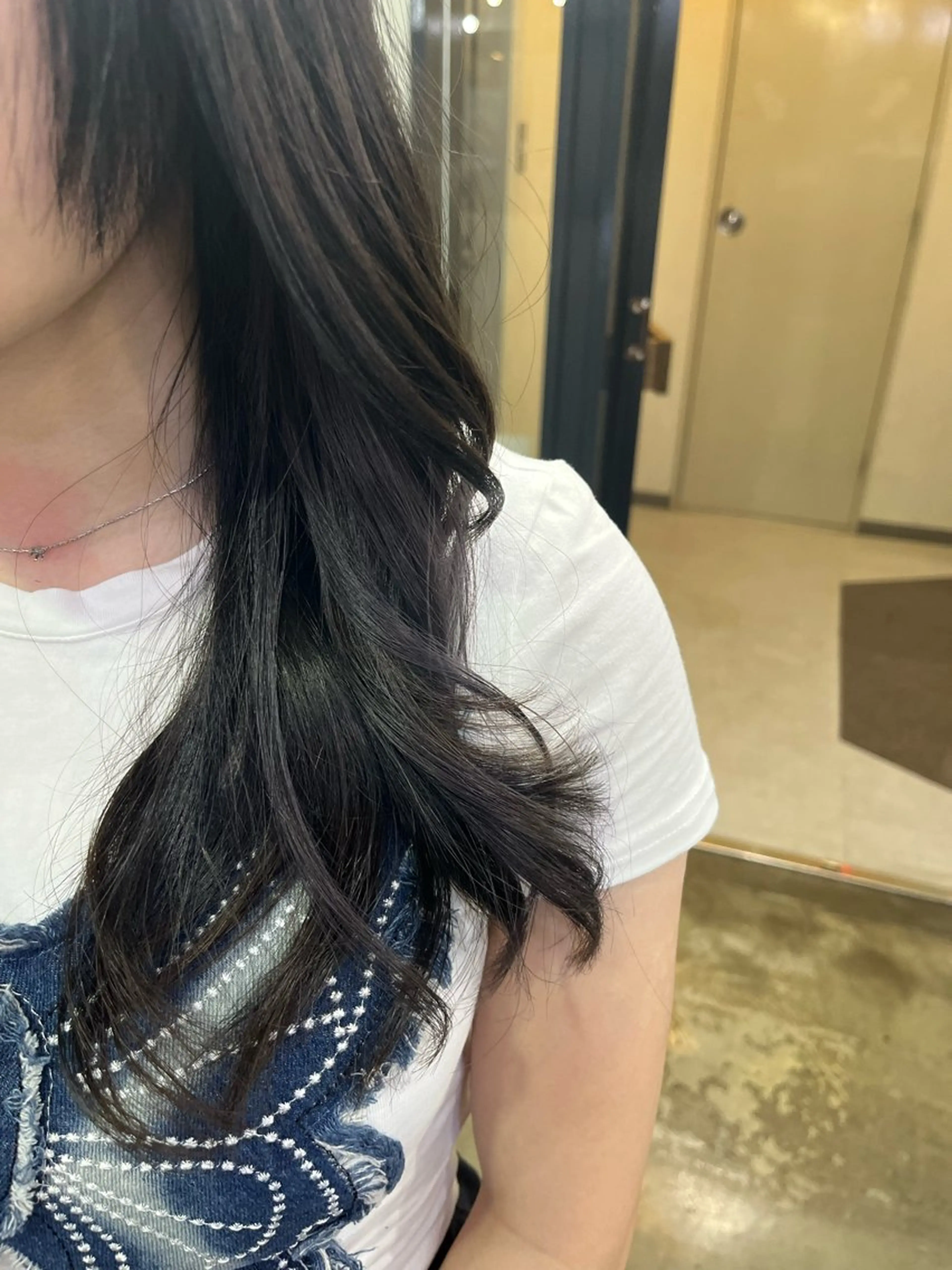 セミロング 村本 優依のヘアスタイル