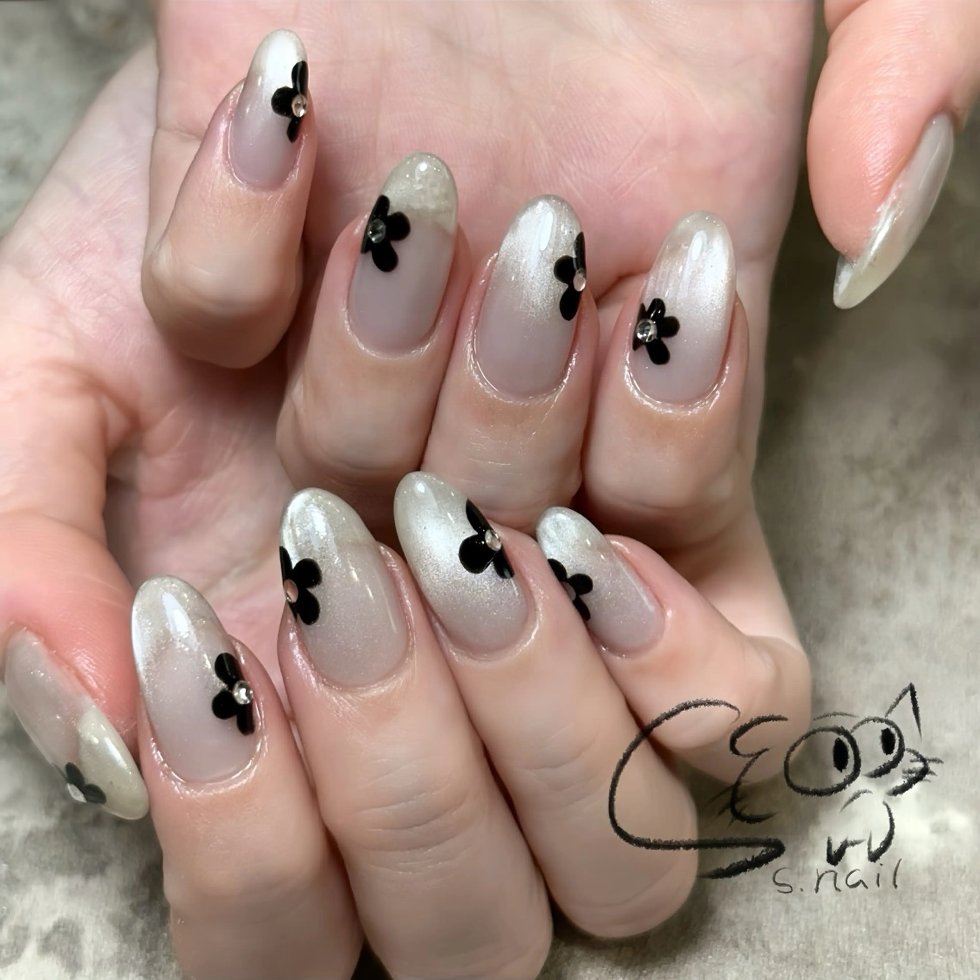 ネイル チークネイル フレンチネイル グラデーション マグネットネイル ワンカラーネイル ハンドネイル S.nail所属・S.nail _のネイルデザイン