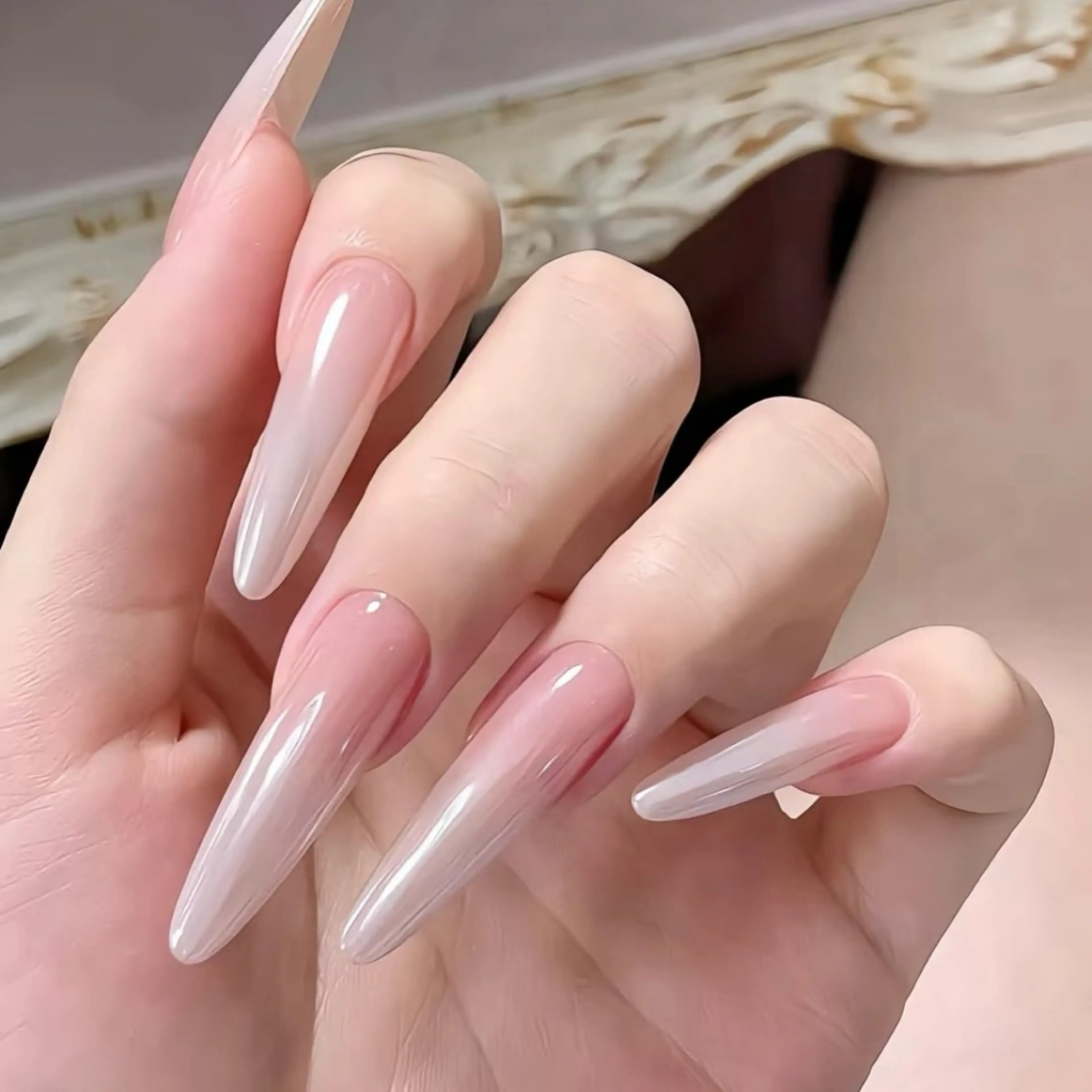ネイル DR NAIL新宿所属・Haruka 🎀のネイルデザイン