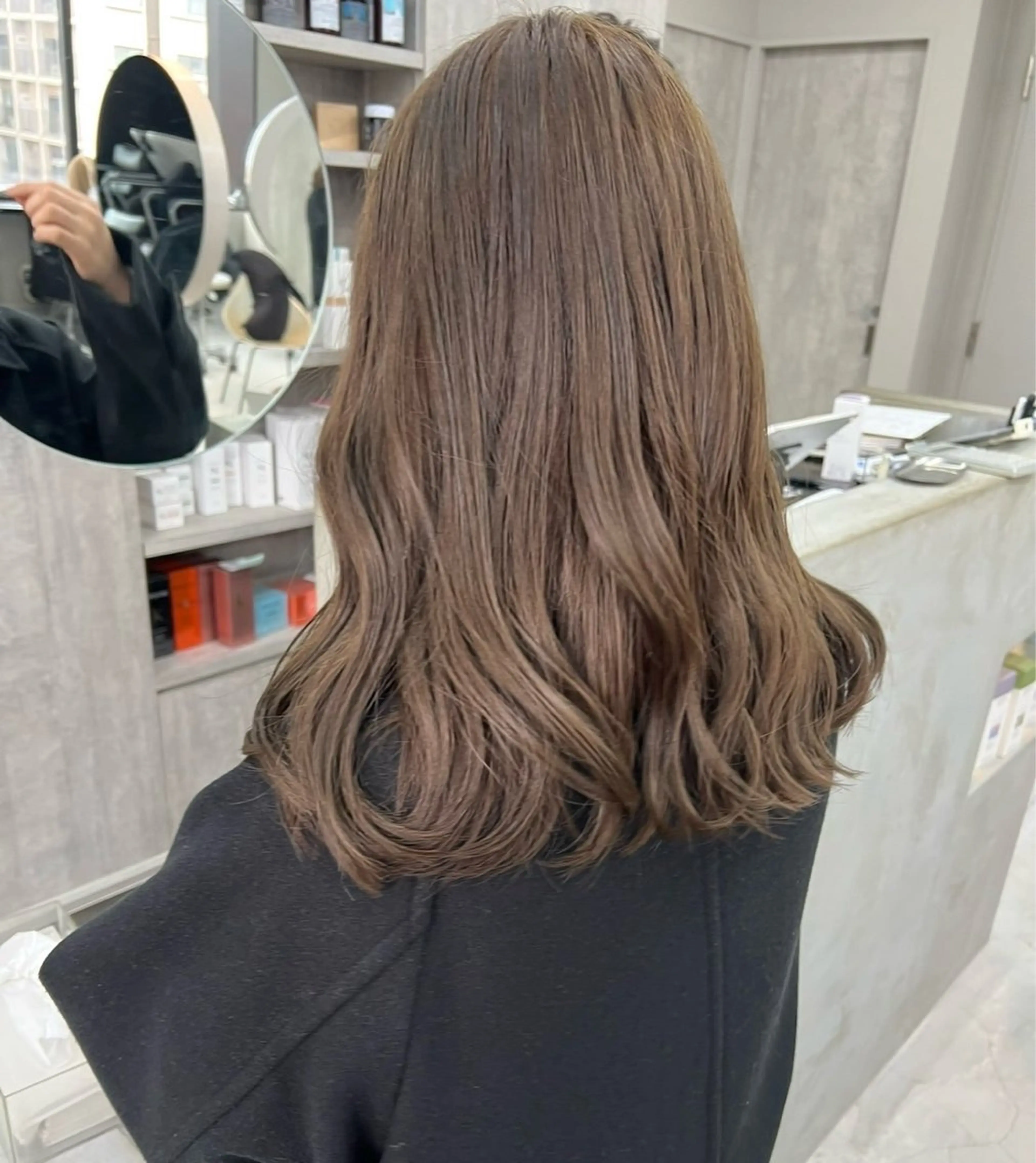 セミロング ヘアカラー kurune所属・kurune chikaのヘアスタイル