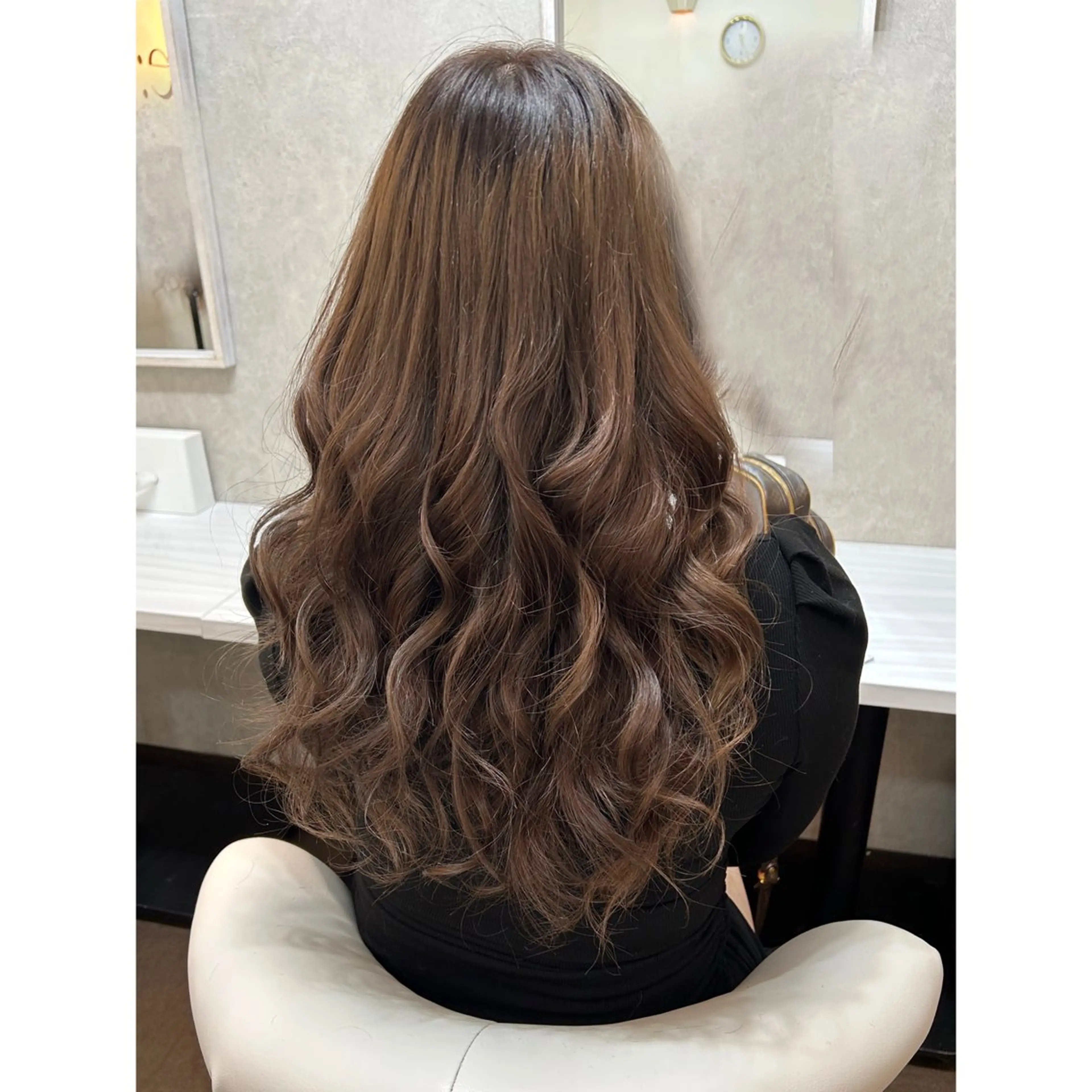巻き下ろしヘアセットの写真