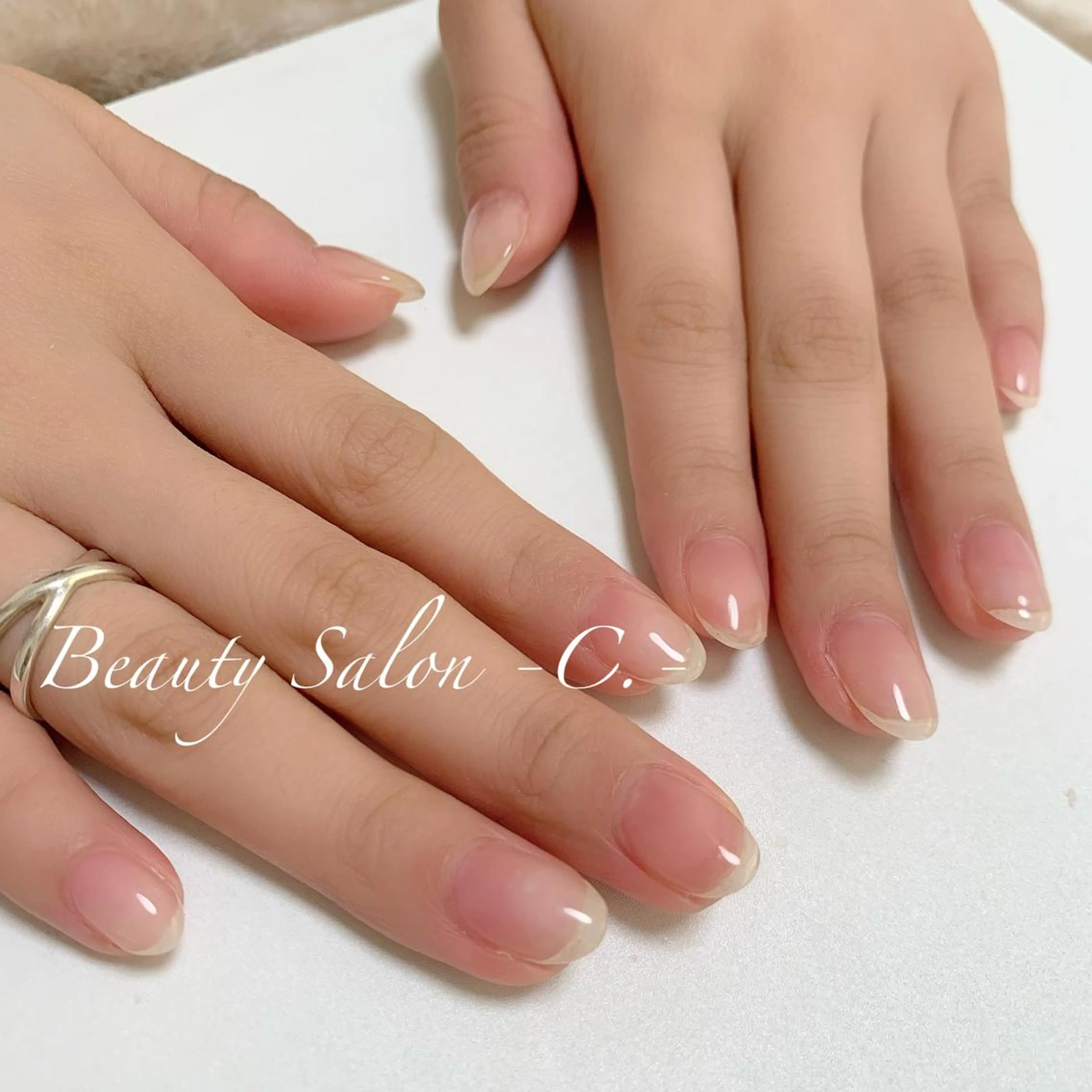 ミディアム ネイル Lino Uのネイルデザイン