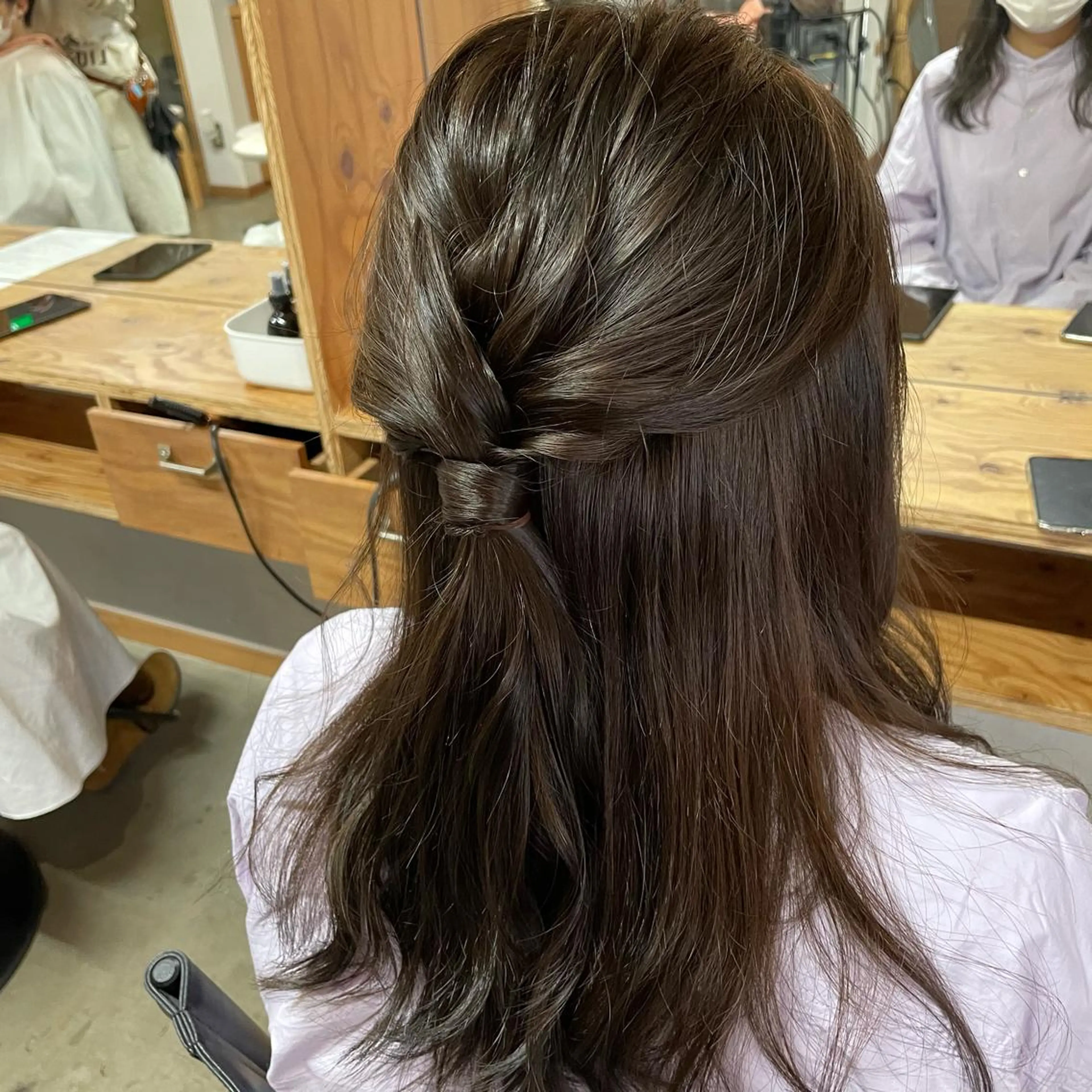 セミロング カラー パーマ ヘアアレンジ ネイル マツエク・マツパ 簡単アレンジ entality lit所属・暖色ボブ 🍊rikakoのヘアスタイル