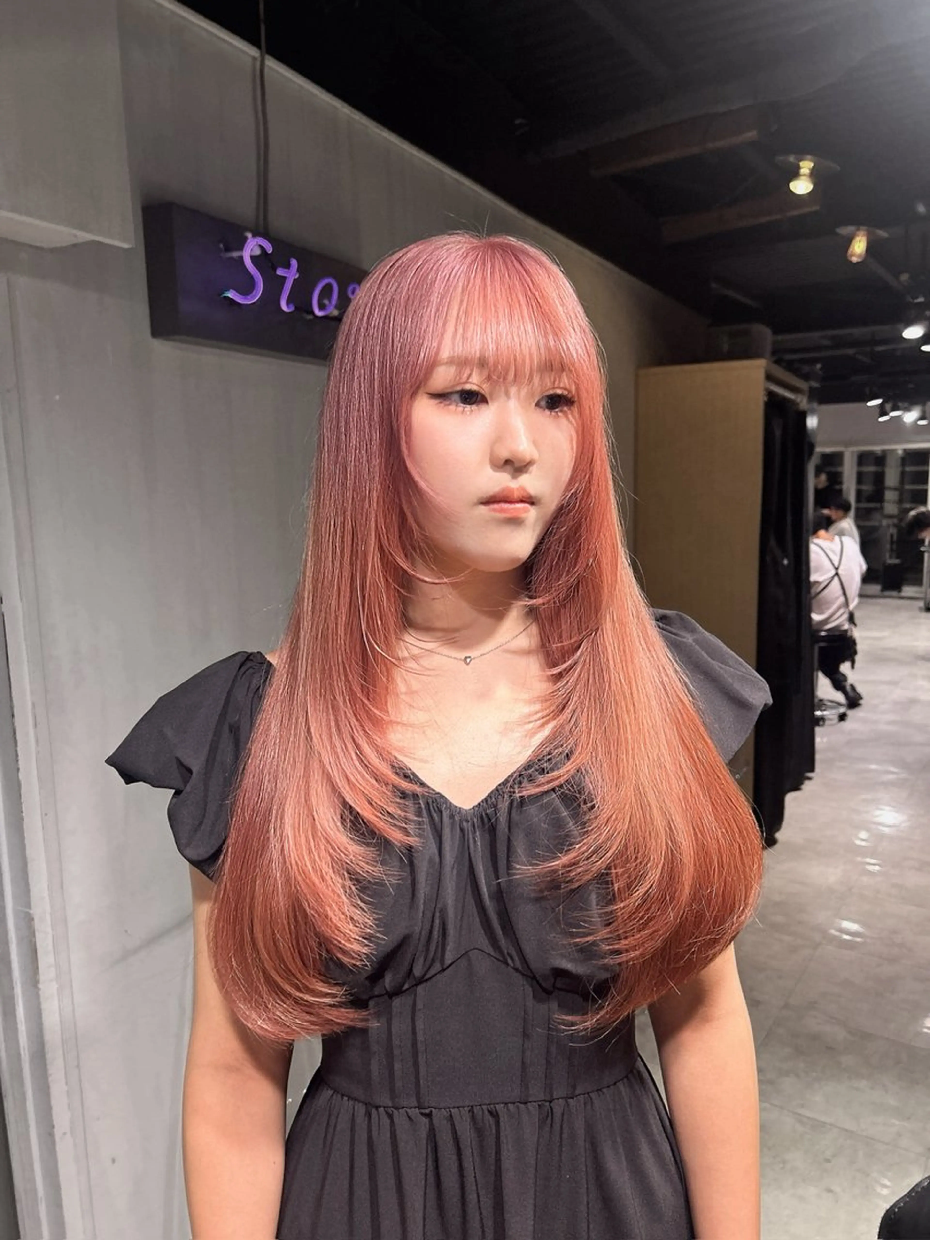 ロング 韓国風カラー 卒業式のヘアスタイル ハッシュカット 姫カット 韓国風ヘア MEI🎀垢抜けカラ ー🎀韓国styleのヘアスタイル