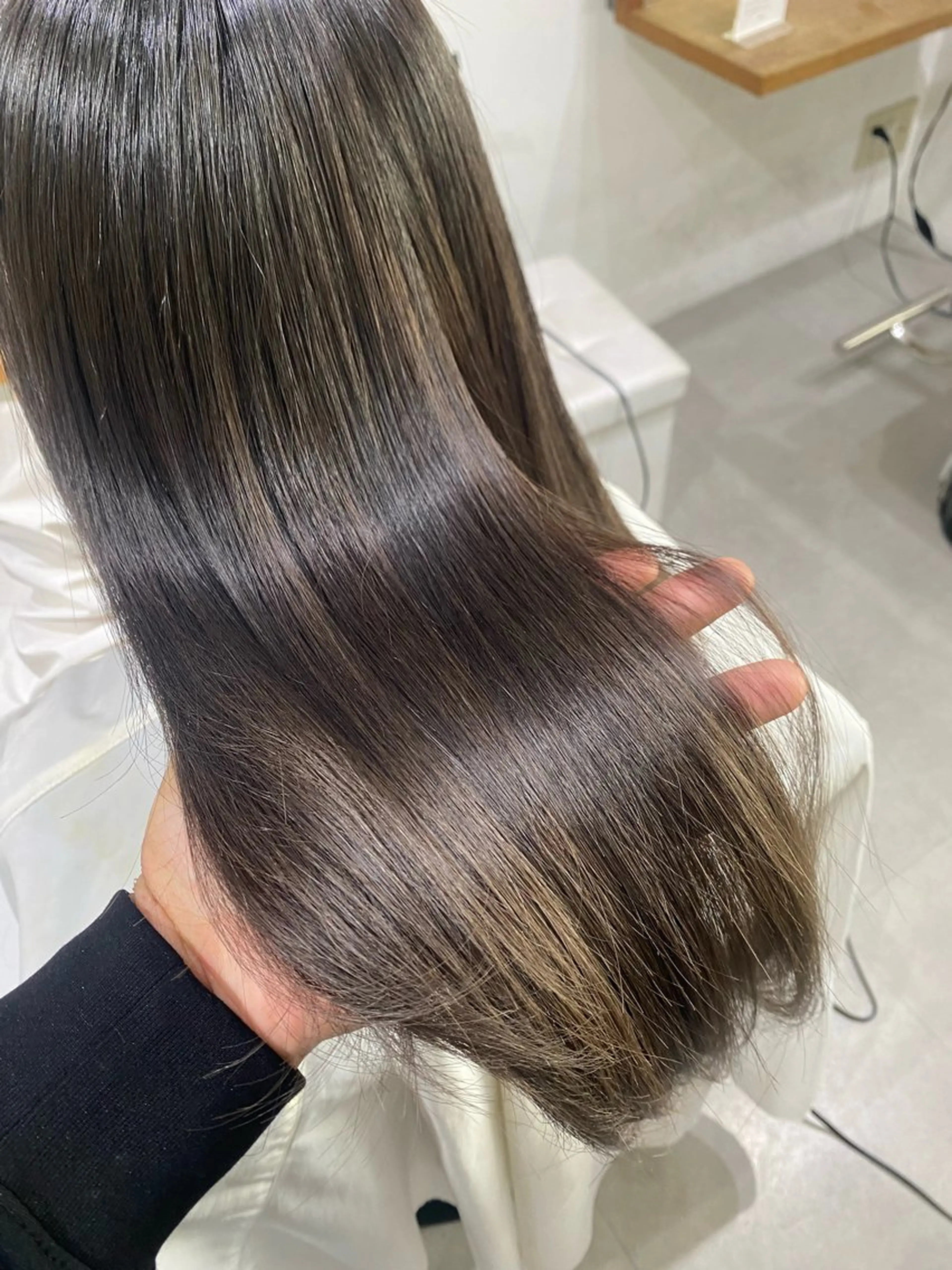 セミロング パーマ 銀座⚜️【脱白髪染め 美髪矯正】トグチのヘアスタイル