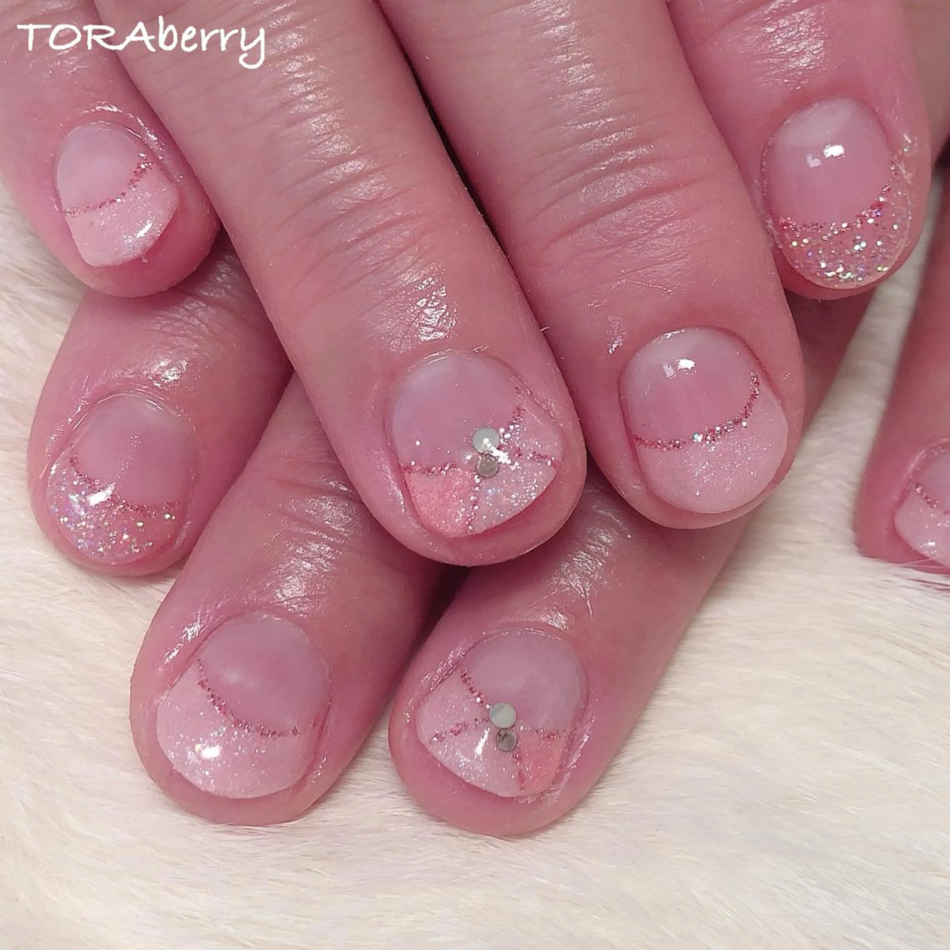 ネイル フレンチネイル ハンドネイル ネイリスト なつみのネイルデザイン