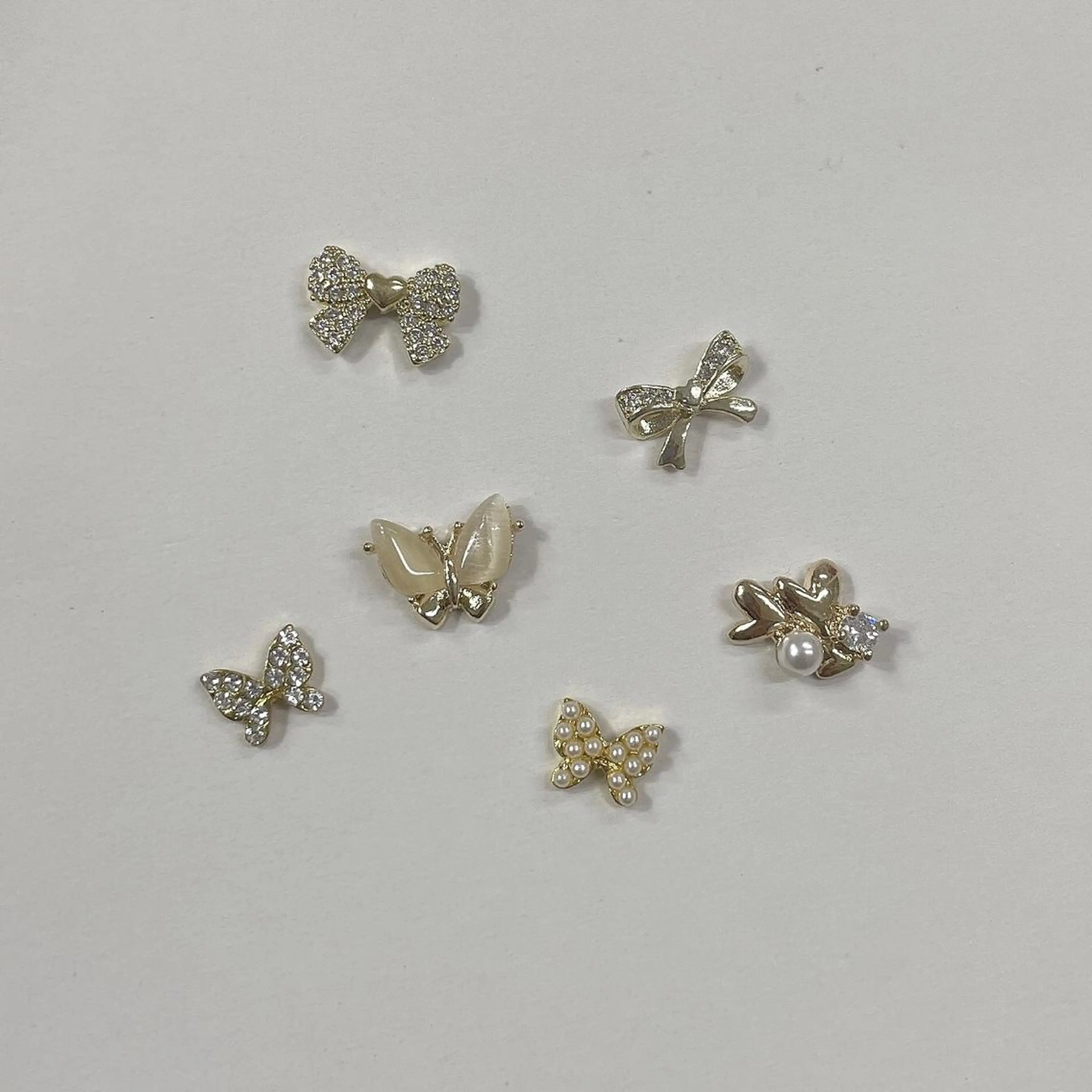 ネイル ゴールド private EMILIA/横浜のネイルデザイン