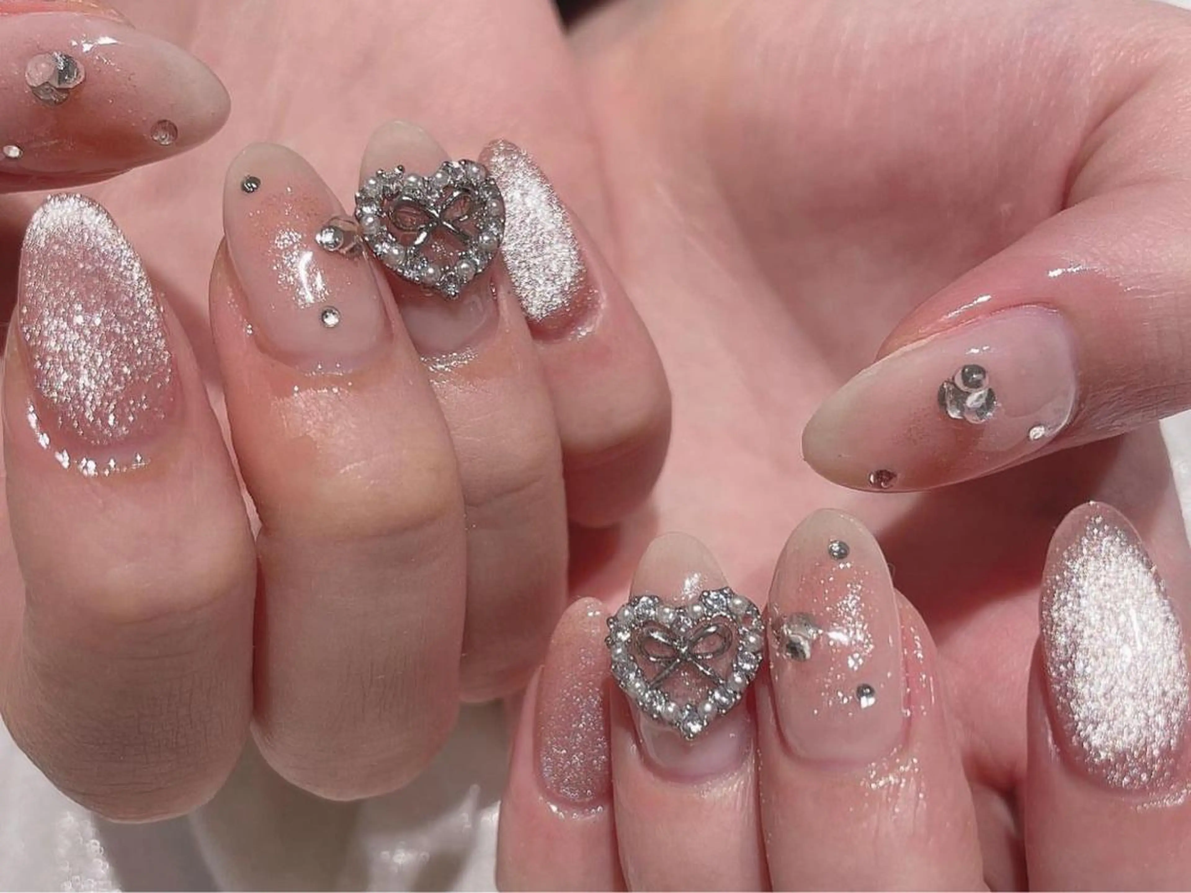 ネイル ハンドネイル VIVIAN リサのネイルデザイン