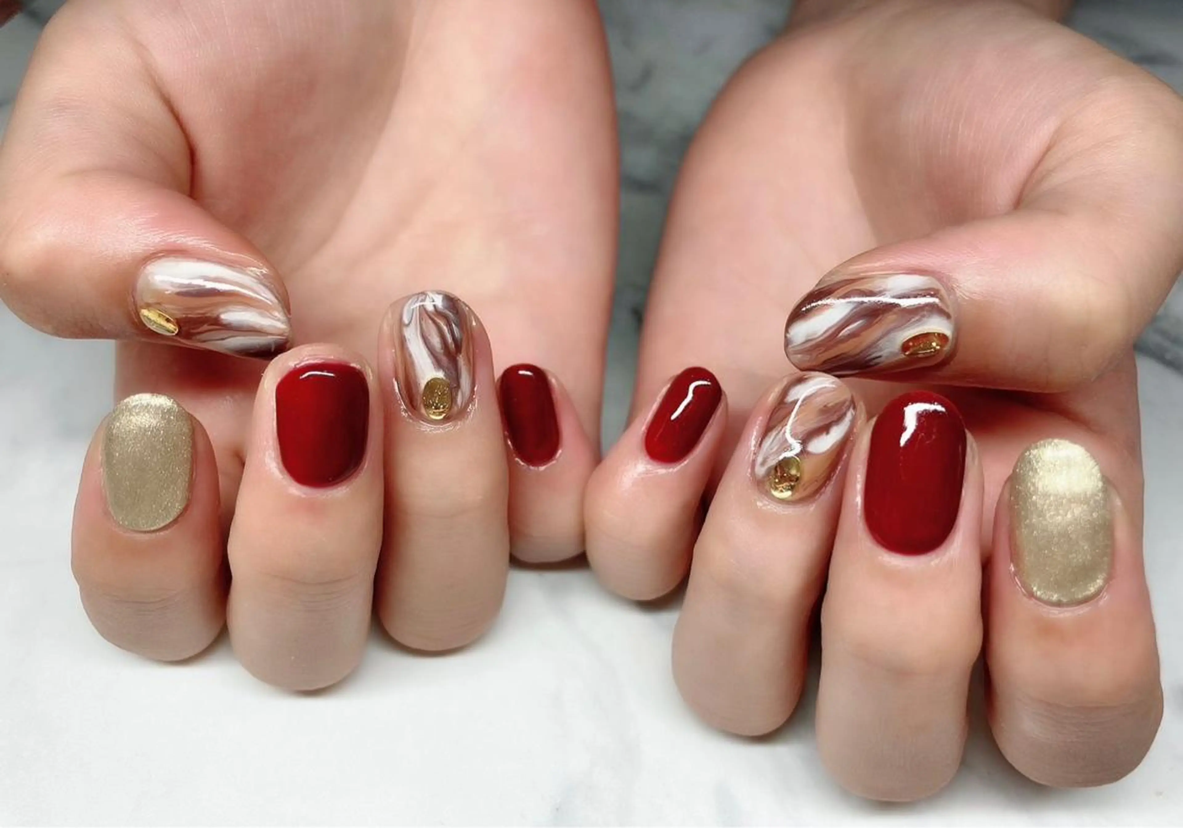 ネイル ジェルネイル 大理石ネイル(マーブル) ニュアンスネイル パラジェル 冬ネイル ハンドネイル Nail&eye Belire 新宿のネイルデザイン