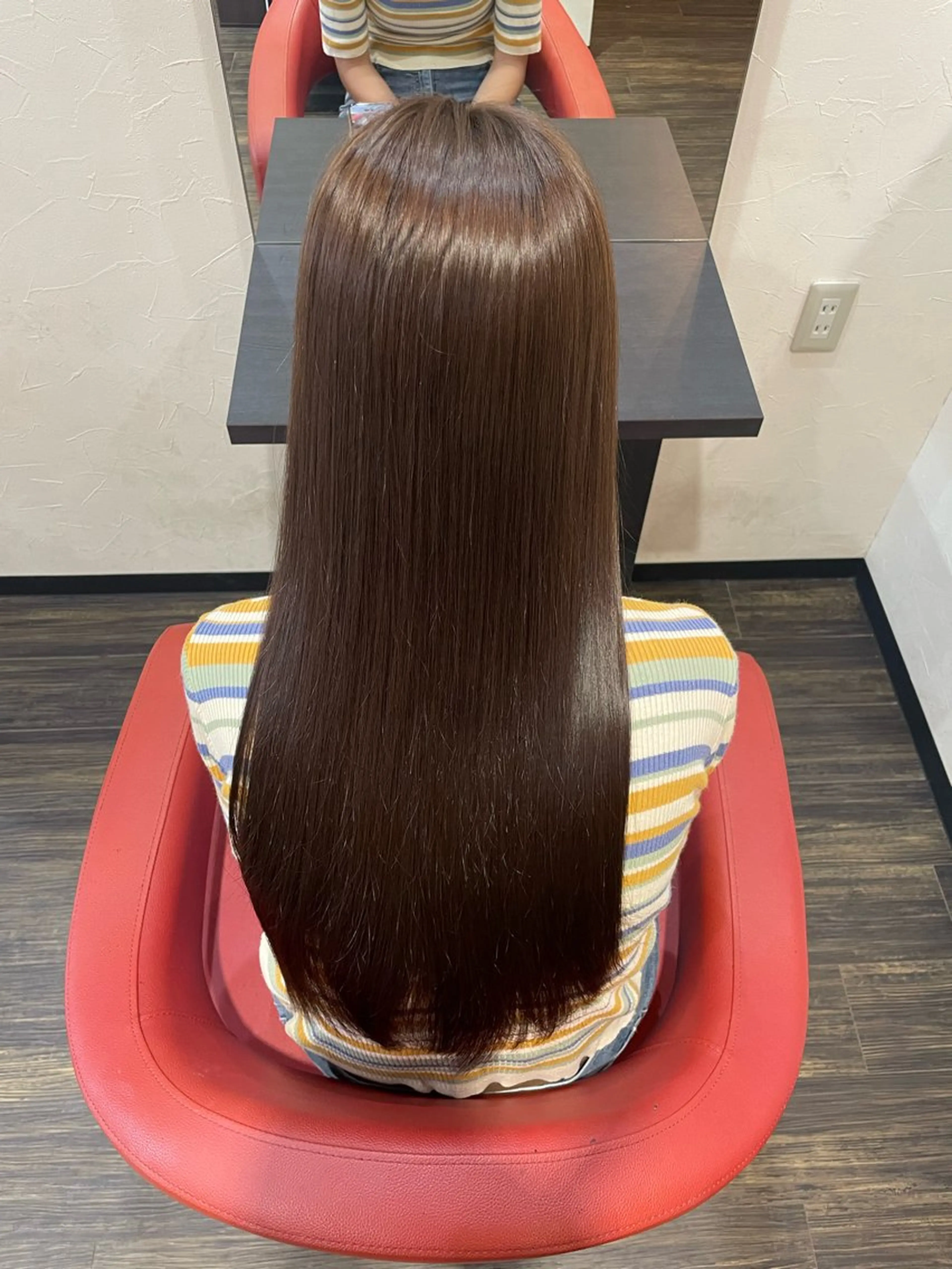 カラー 脇 麻紘のヘアスタイル