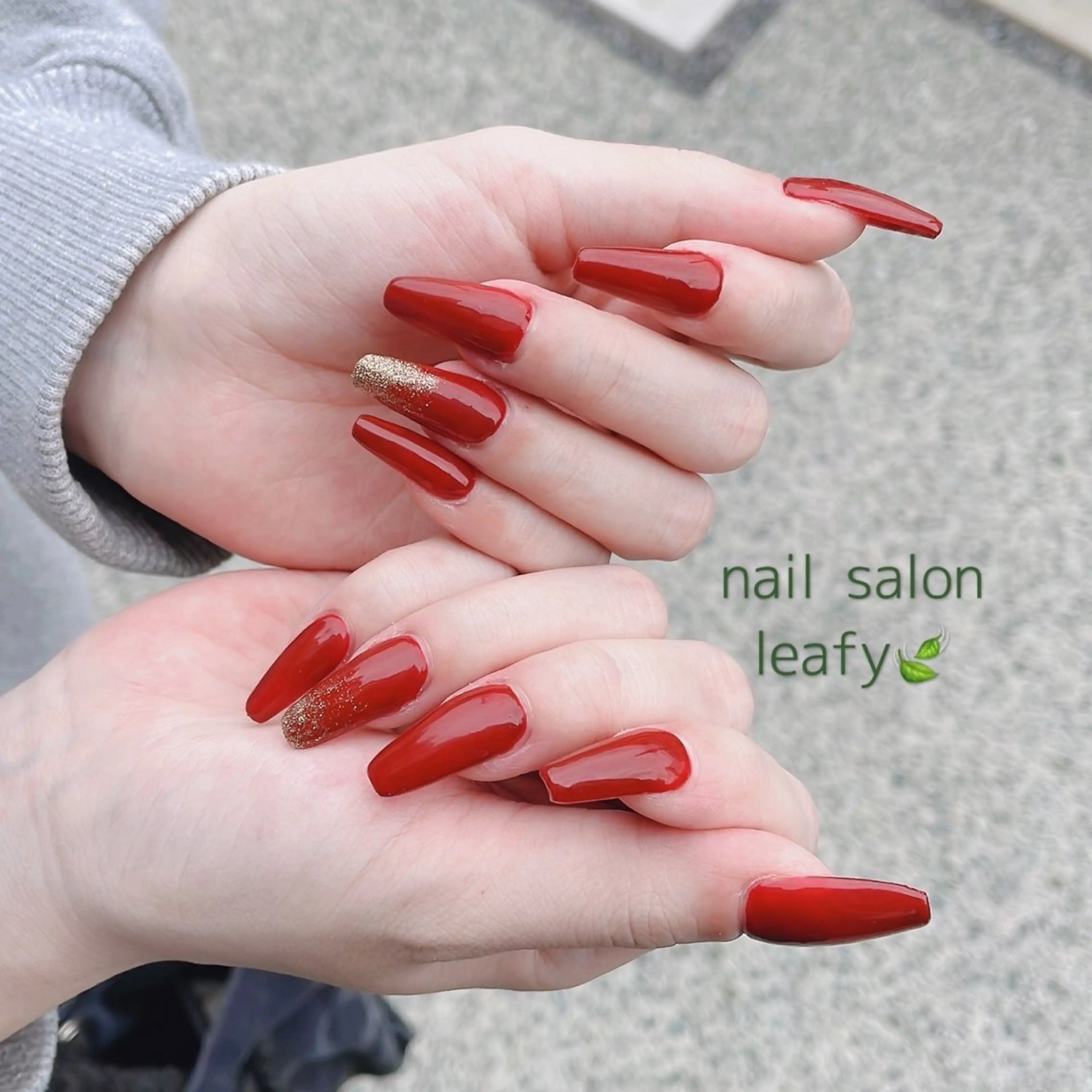 ネイル ラメ(グリッター) ワンカラーネイル 赤色 ネイルチップ ネイルサロン leafyのネイルデザイン