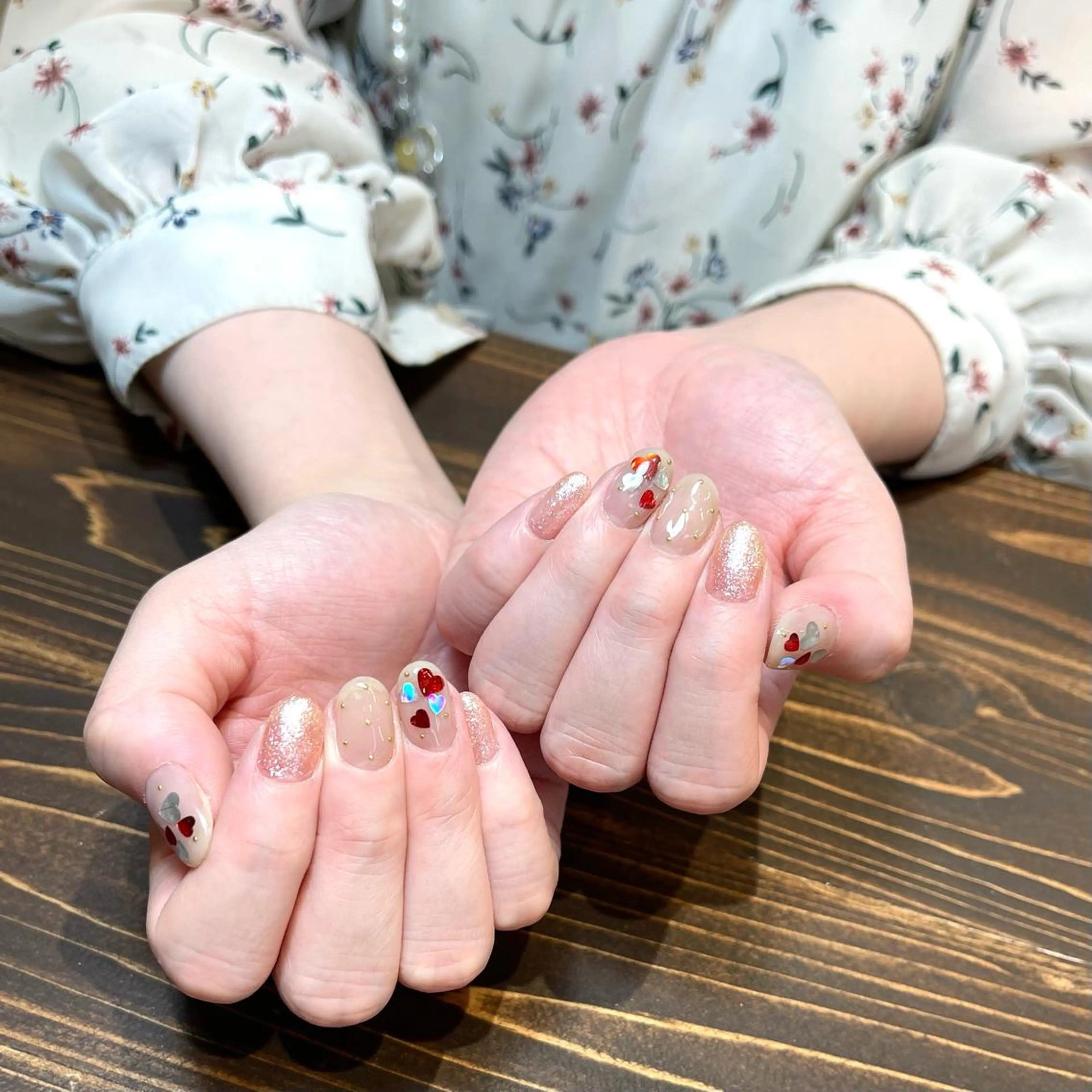 ネイル アートネイル ジェルネイル ハート ニュアンスネイル オフィスネイル ハンドネイル kinjo yuaのネイルデザイン