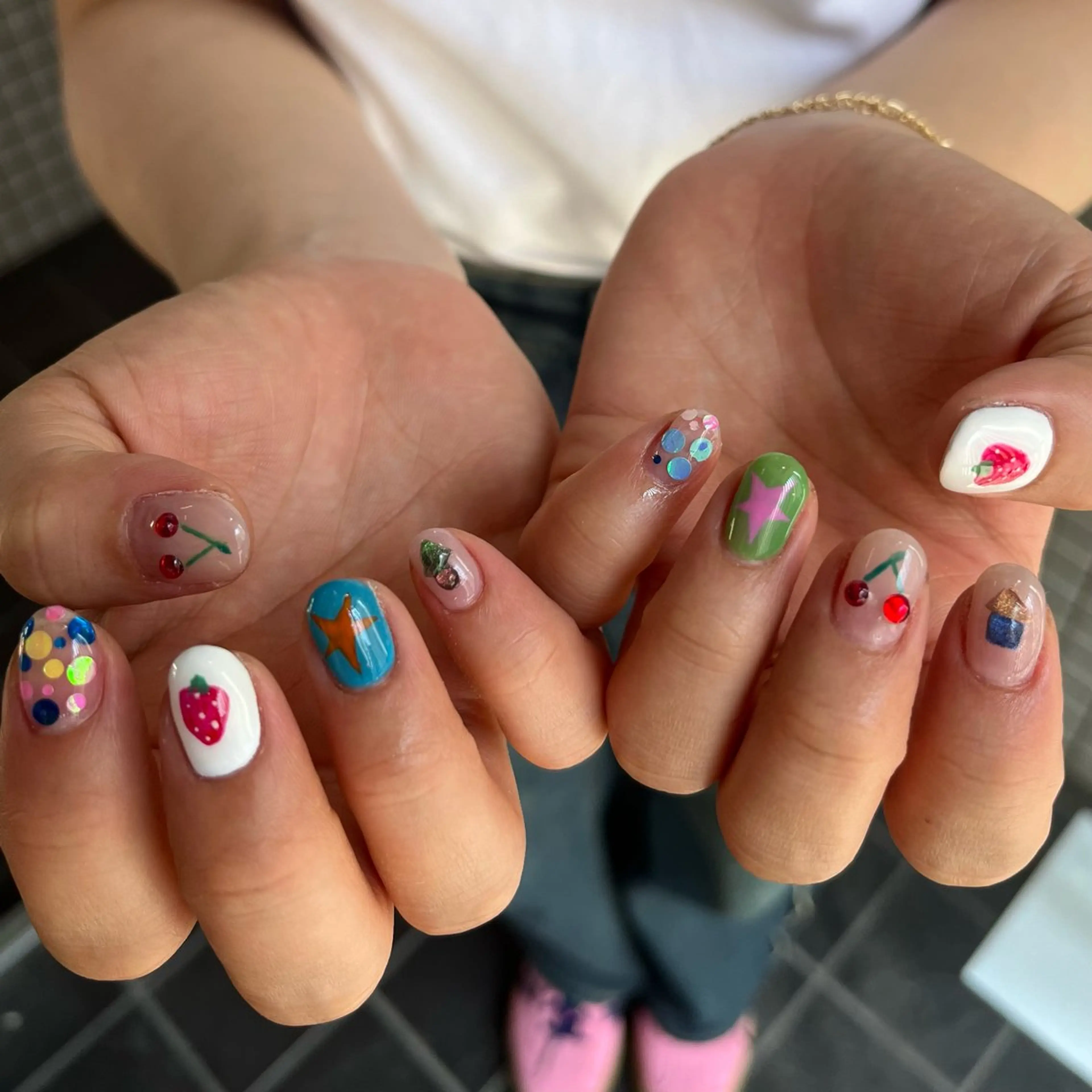 ネイル 小川 柚香のネイルデザイン