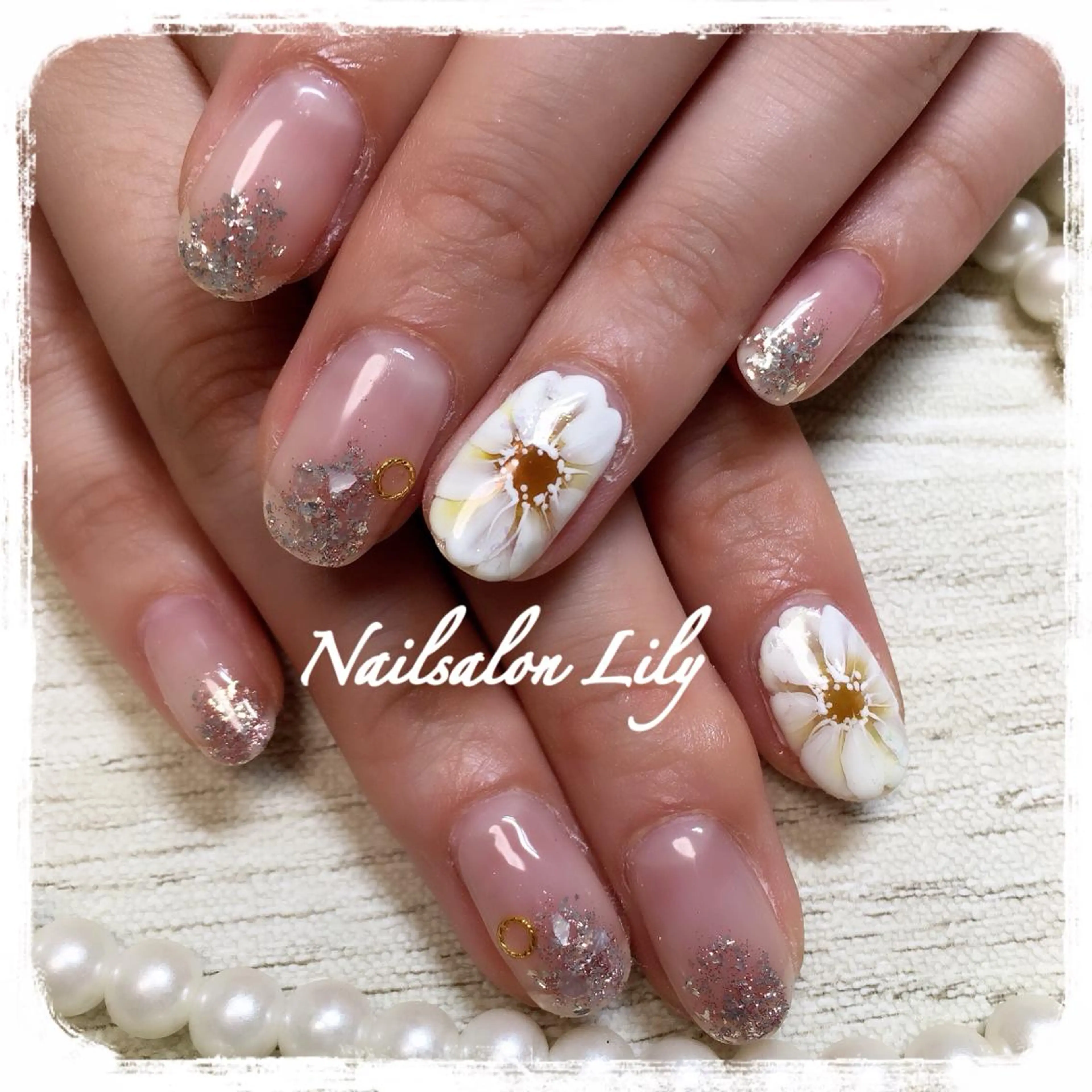 ネイル フラワーネイル Nailsalon Lilyのネイルデザイン
