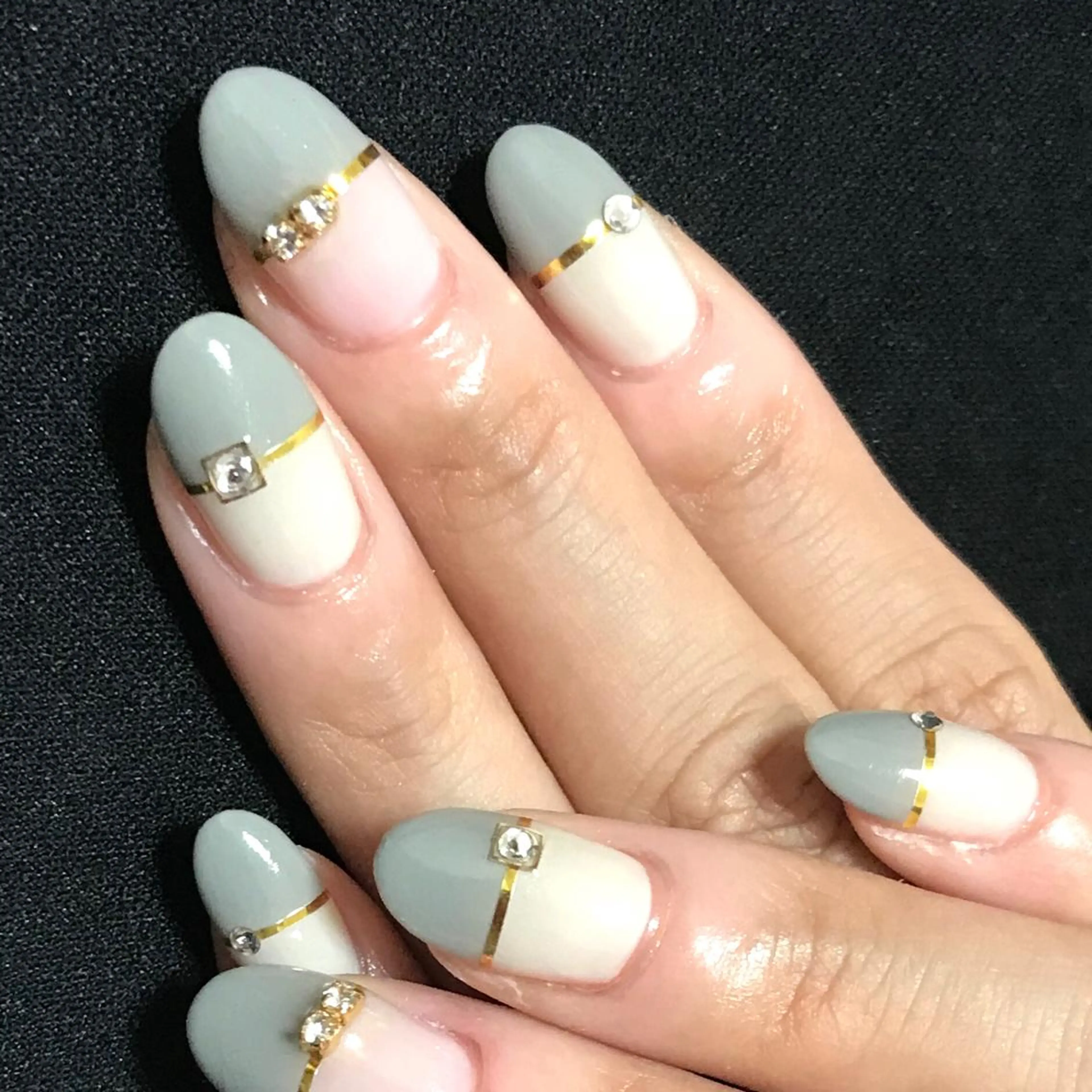 ネイル ゴールド 冬ネイル ステラ marikominoのネイルデザイン