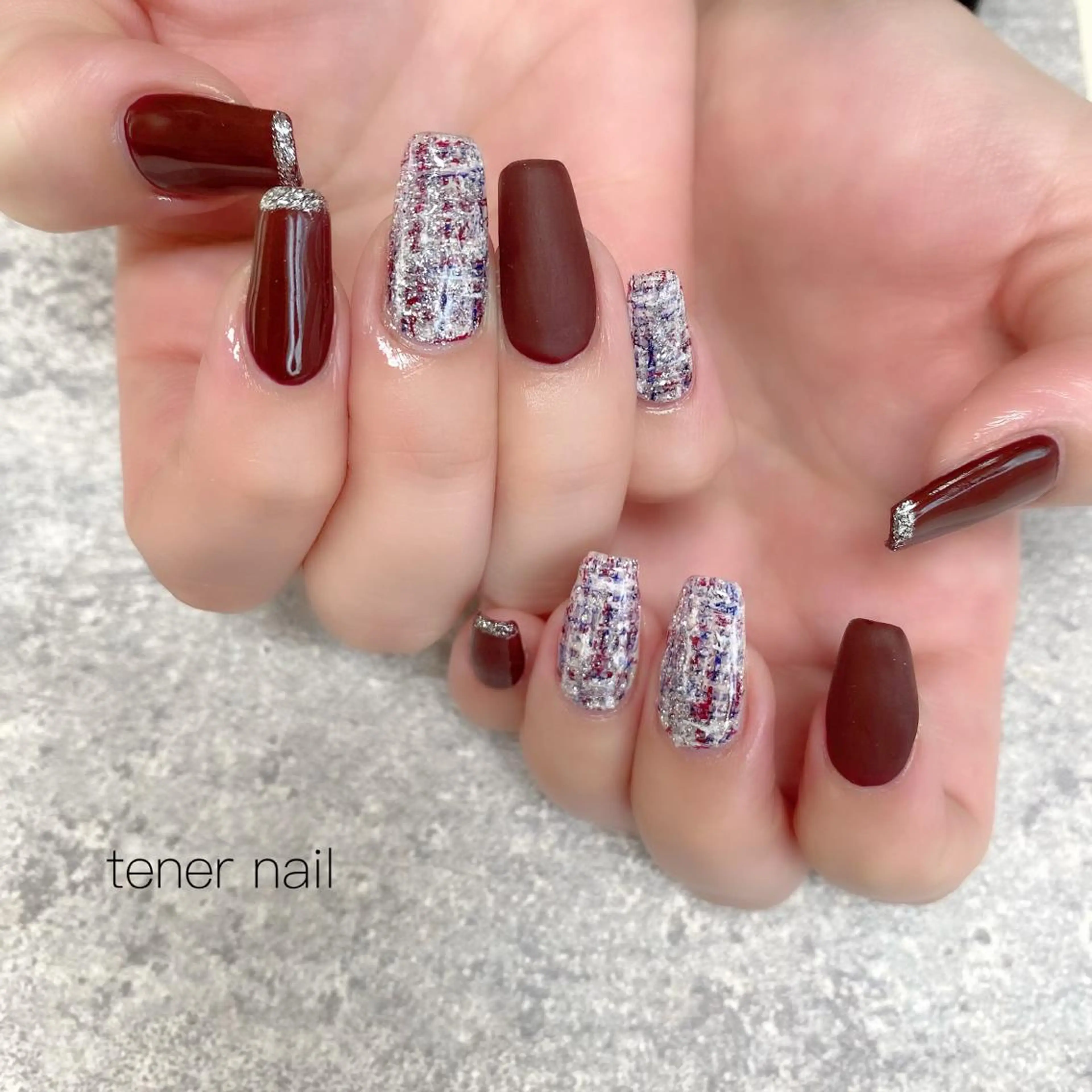 ネイル ボルドー キラキラネイル ツイードネイル tener  nail  テネルネイル所属・テネルネイル tener nailのネイルデザイン