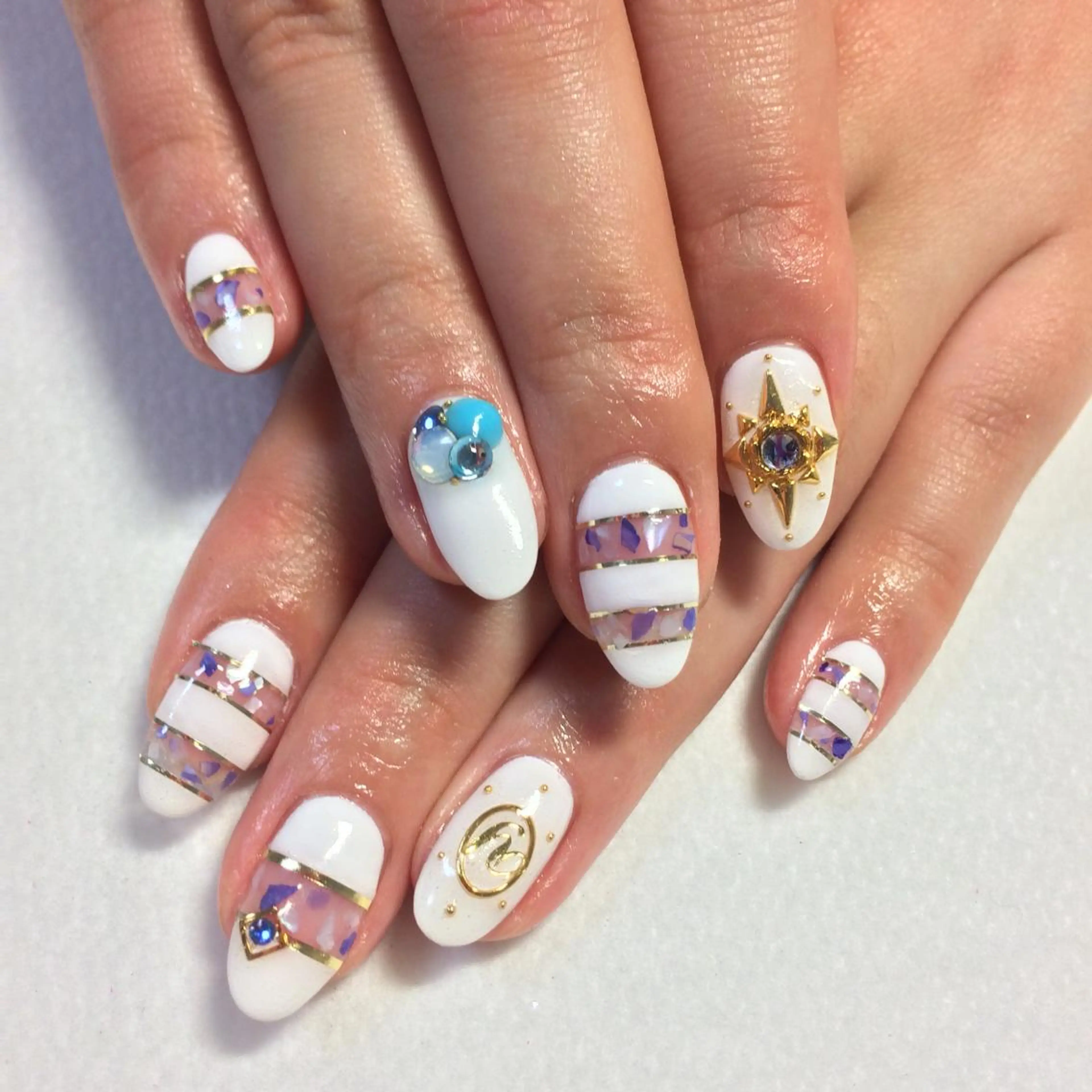 ネイル VIOLUS所属・VIOLUS 関目のネイルデザイン