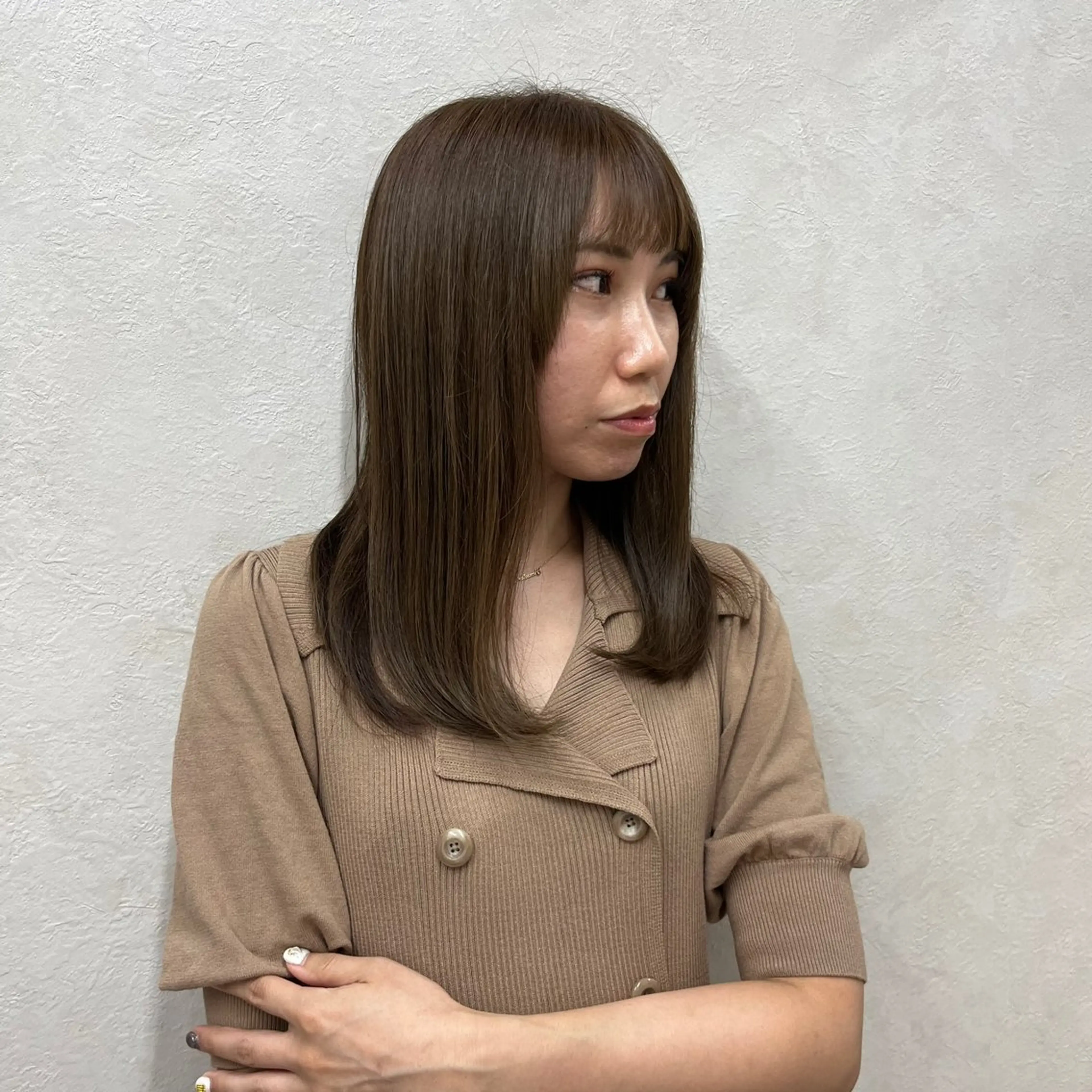 ミディアム カラー ブリーチ カット ヘアカラー トリートメント 有田裕真 【ブリーチカラー】のヘアスタイル