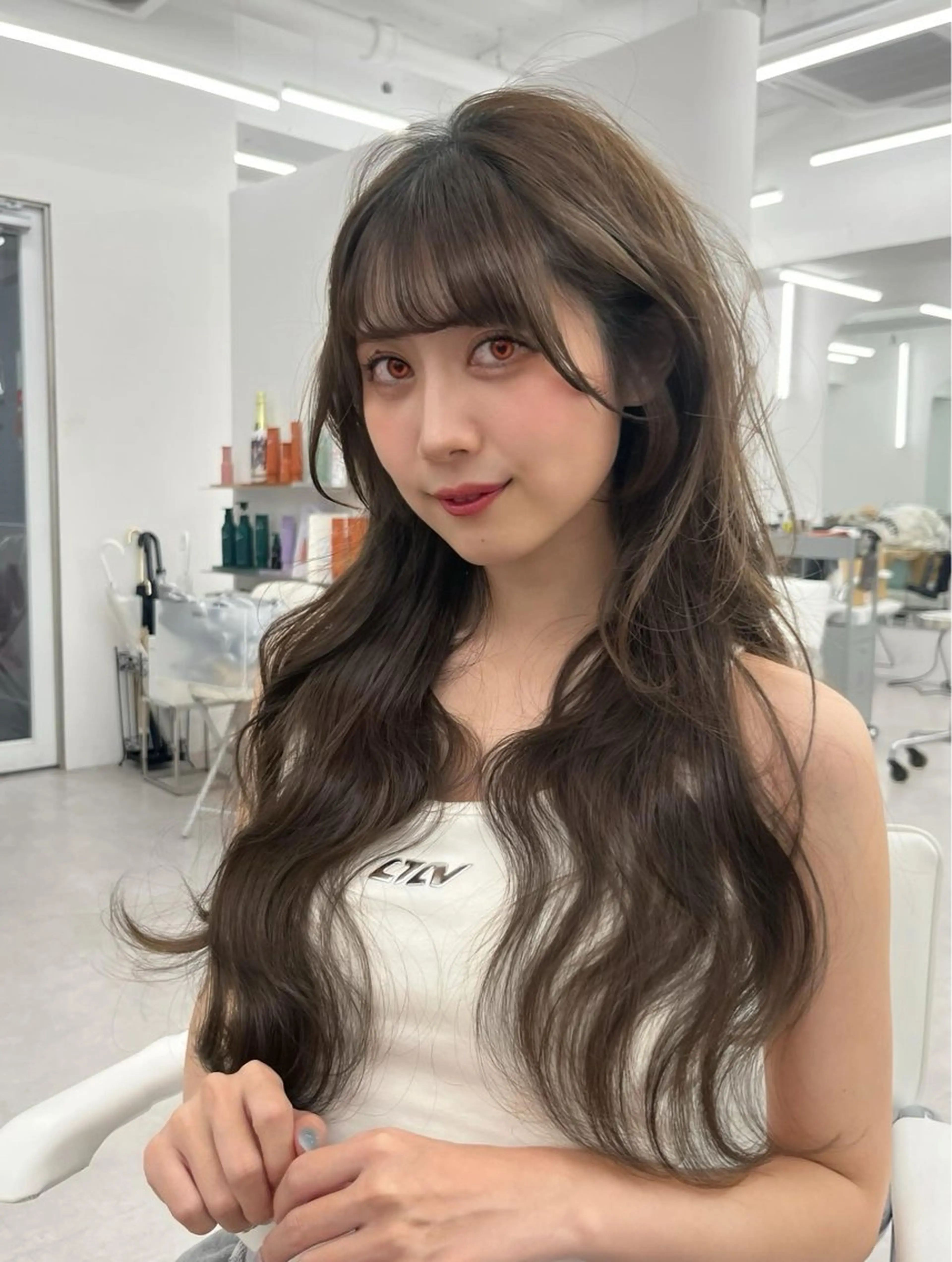 ロング カラー アッシュ ベージュカラー 黒髪 ブリーチ ブルーカラー 透明感カラー✨🩵 韓国ヘアkanatoのヘアスタイル