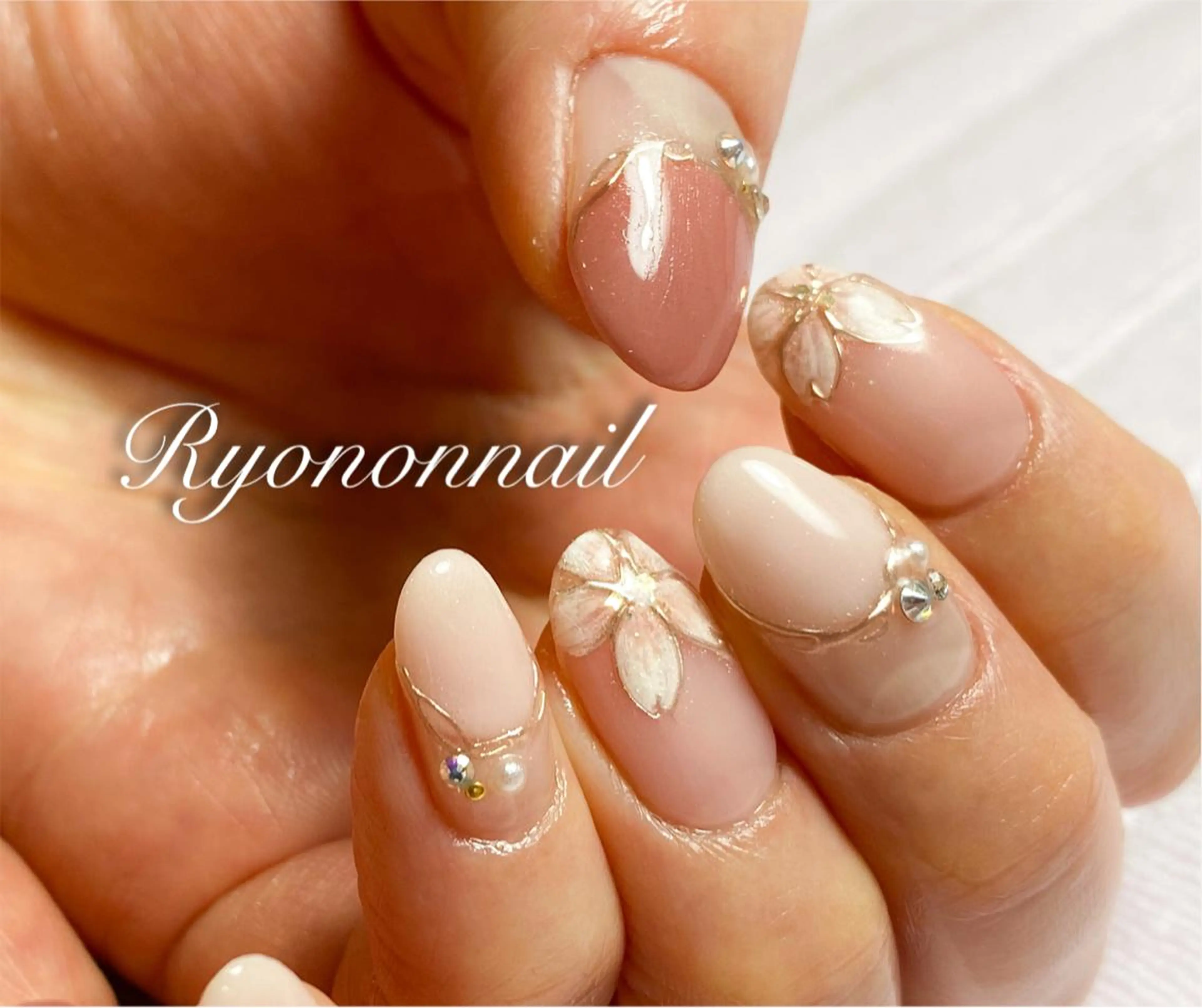 ネイル Ryononnail(リョノンネイル)所属・Ryononnail 上谷典子のネイルデザイン