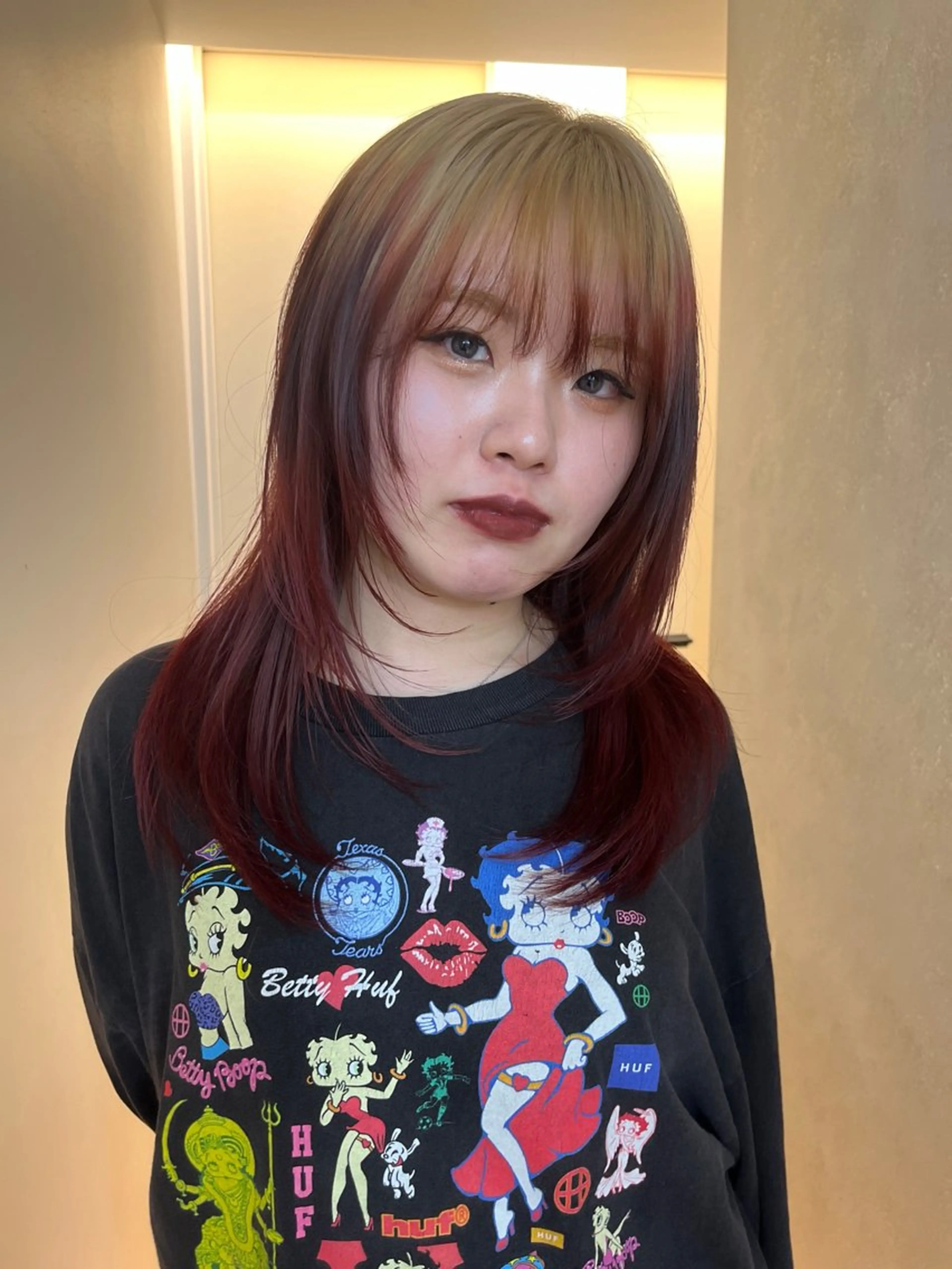 ロング カラー ベージュカラー レッドカラー レイヤーカット ヘアカラー 吉祥寺/個性派/ kazuha🩰のヘアスタイル