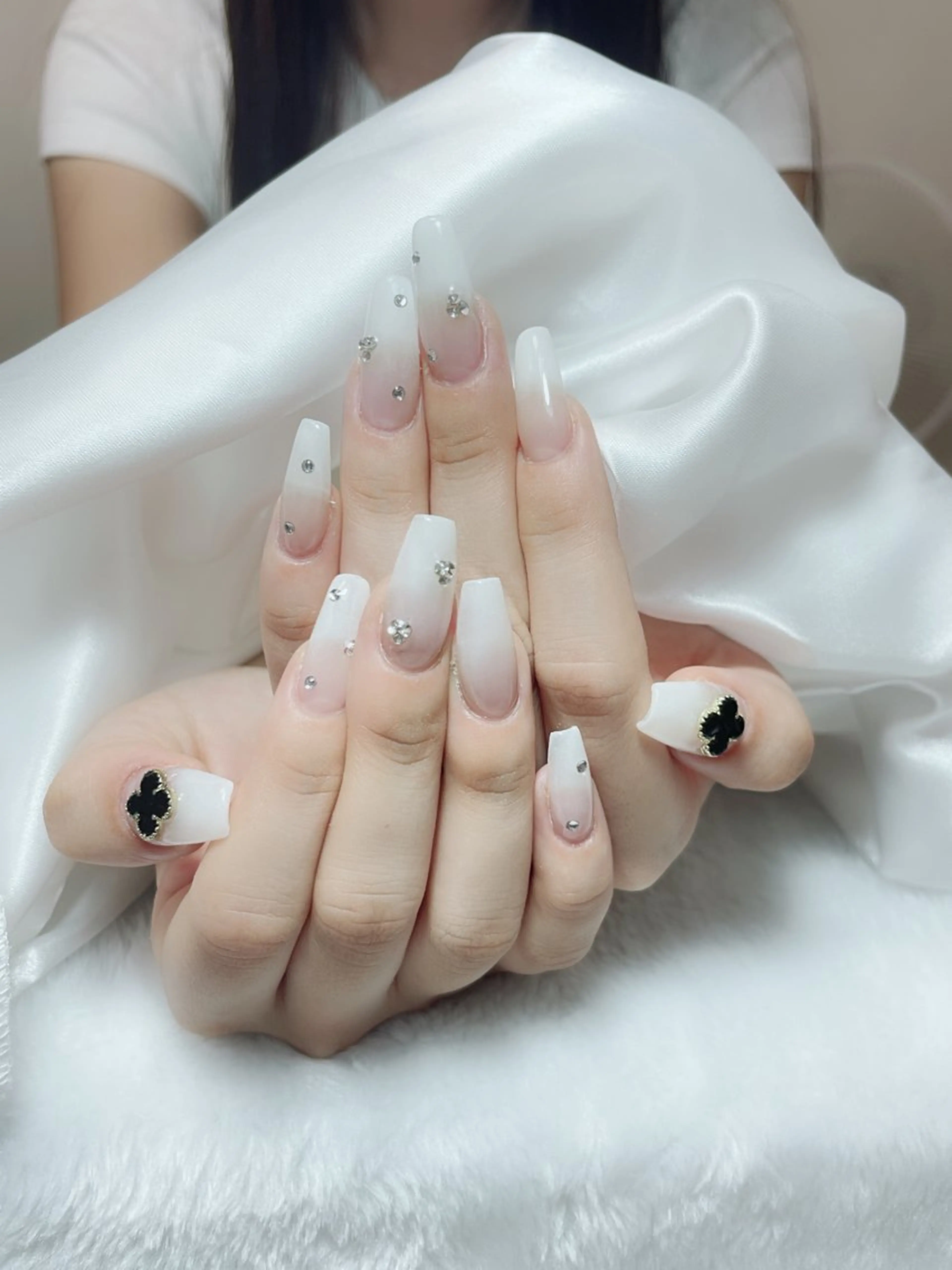 ネイル Amina nail salonのネイルデザイン