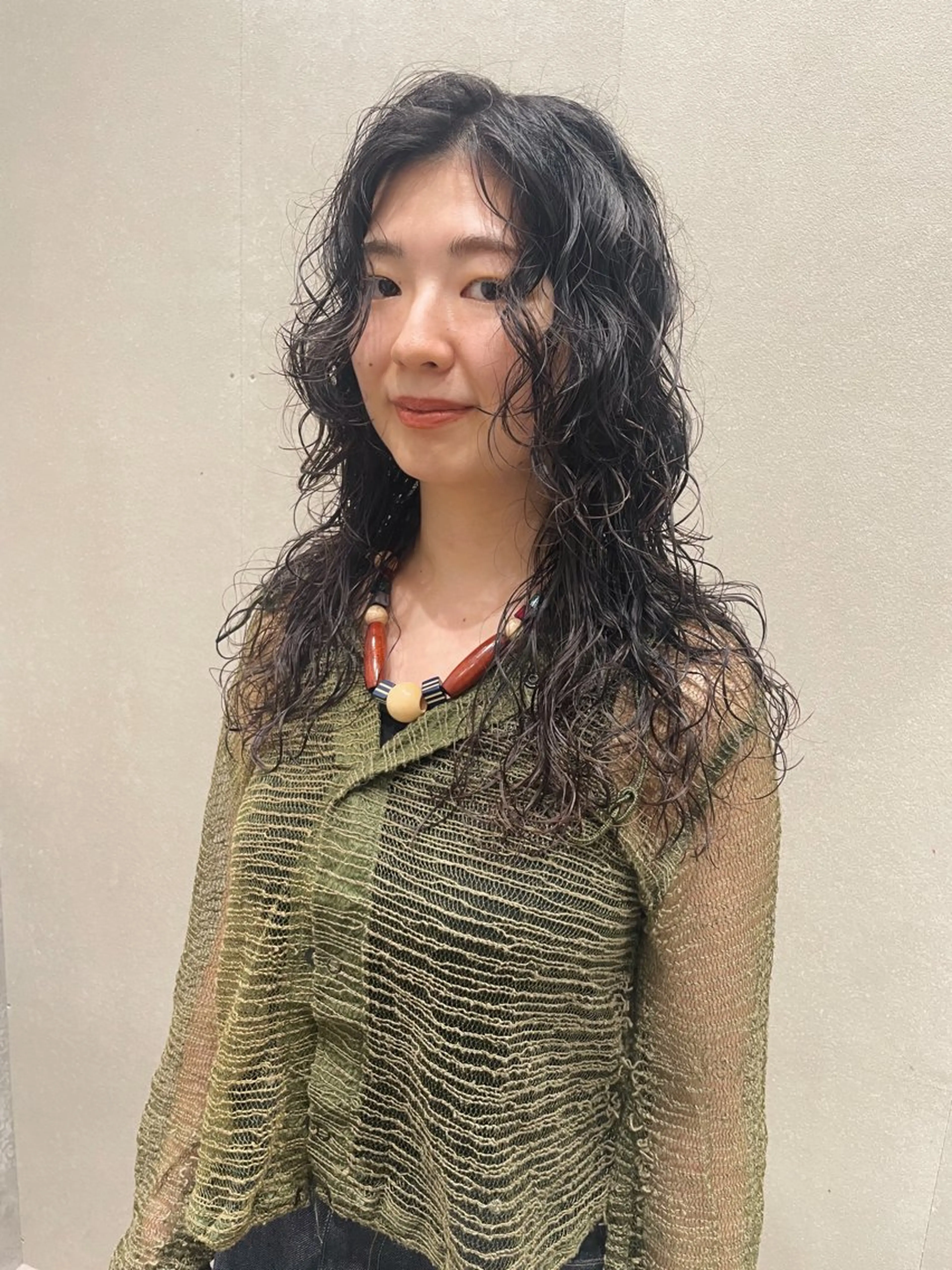 ミディアム パーマ カット パーマ トリートメント センスをお届けします 大谷将生INFPのヘアスタイル