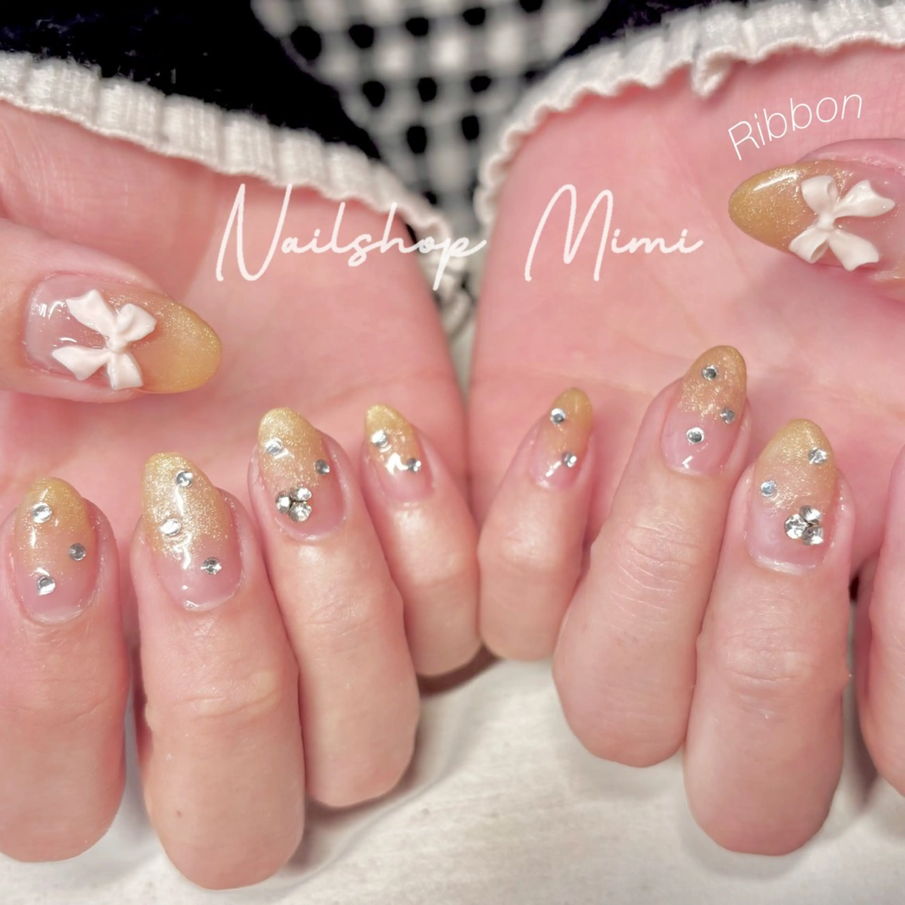 ネイル グラデーション キラキラネイル マグネットネイル リボン ワンホンネイル ハンドネイル Nailshop Mimiのネイルデザイン