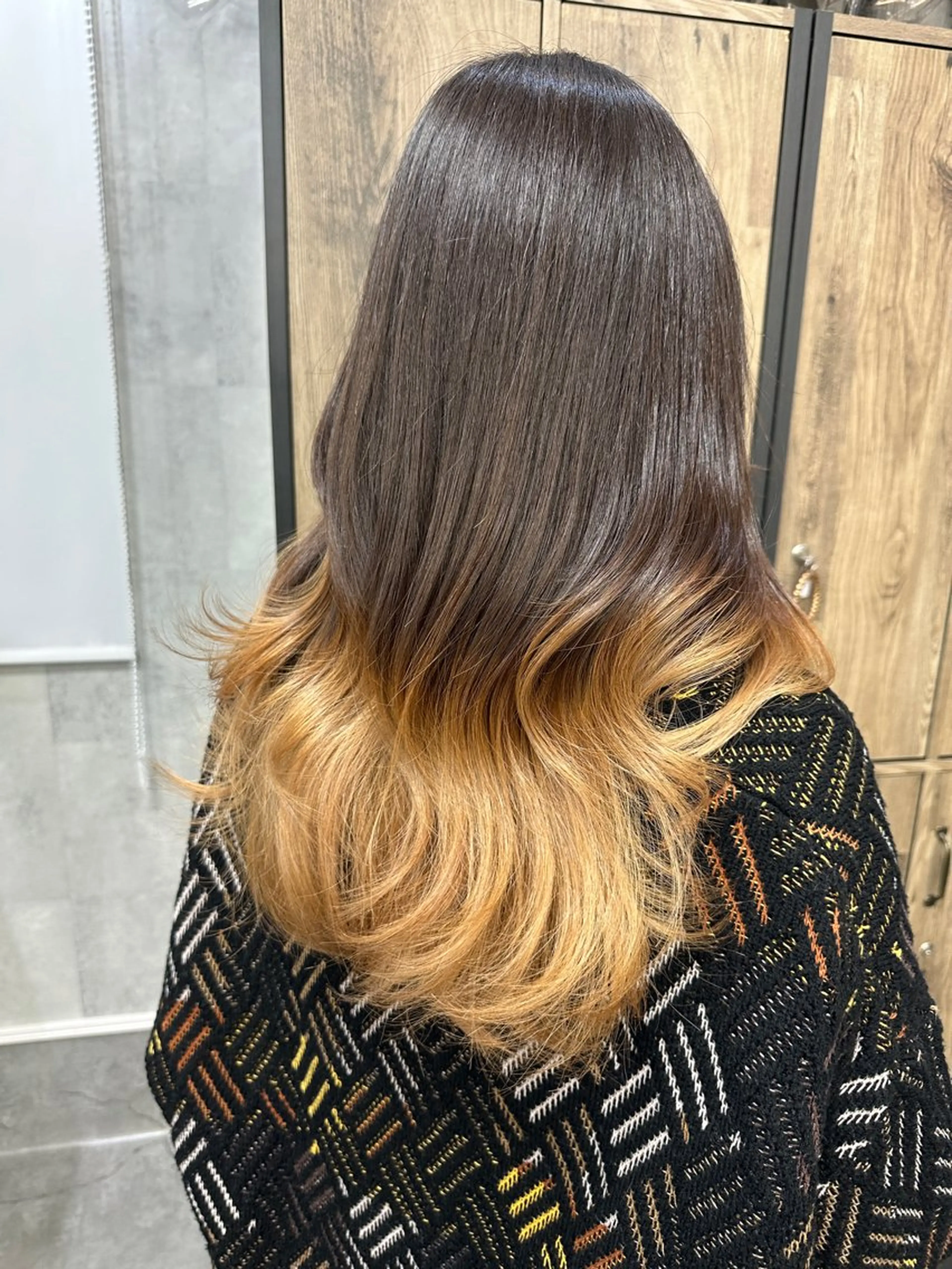 ロング 鈴木 菜々映のヘアスタイル