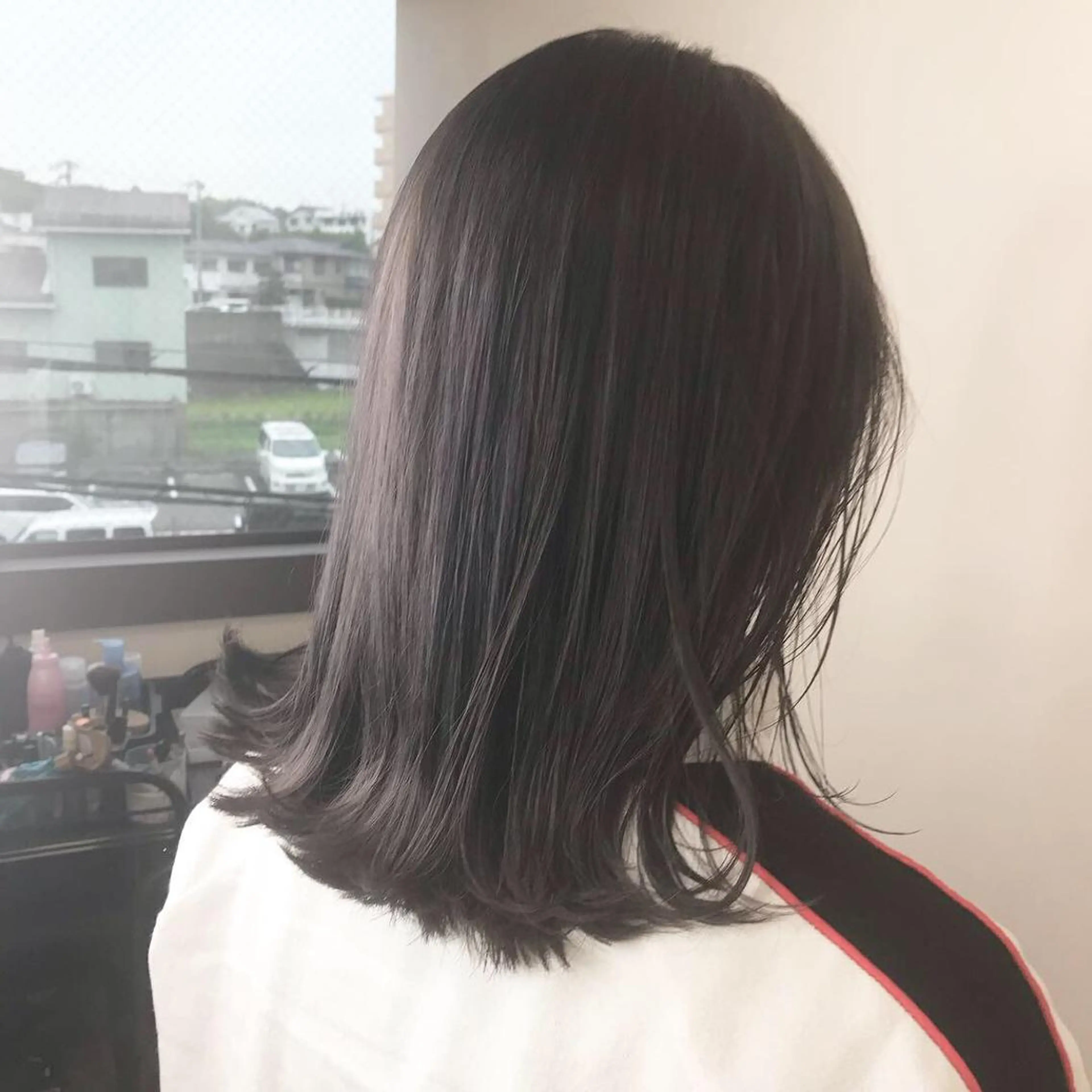 カラー デザインカラー Lienのヘアスタイル