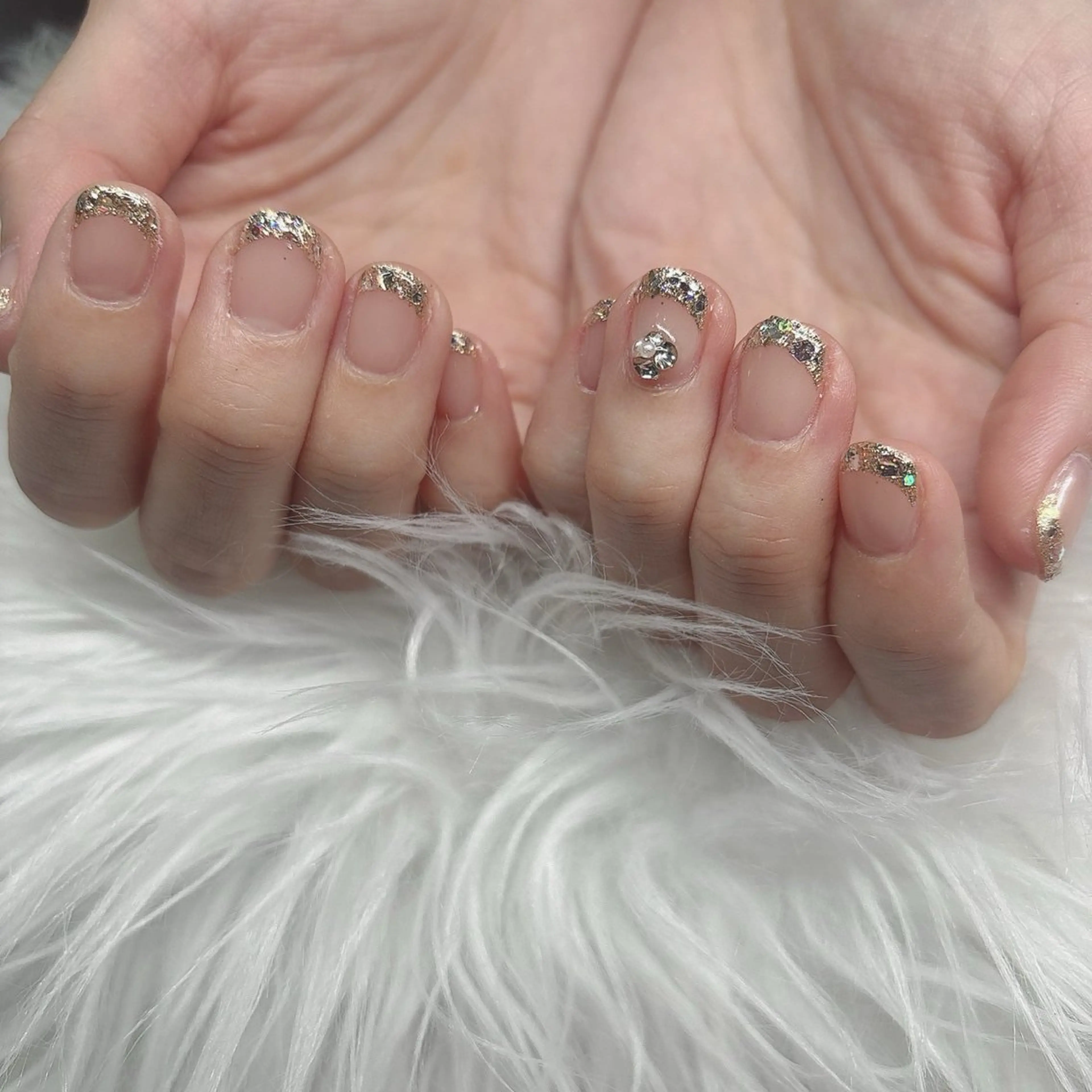 ネイル フレンチネイル ガラスフレンチ LIB VALLA haruka🎀🫧のネイルデザイン