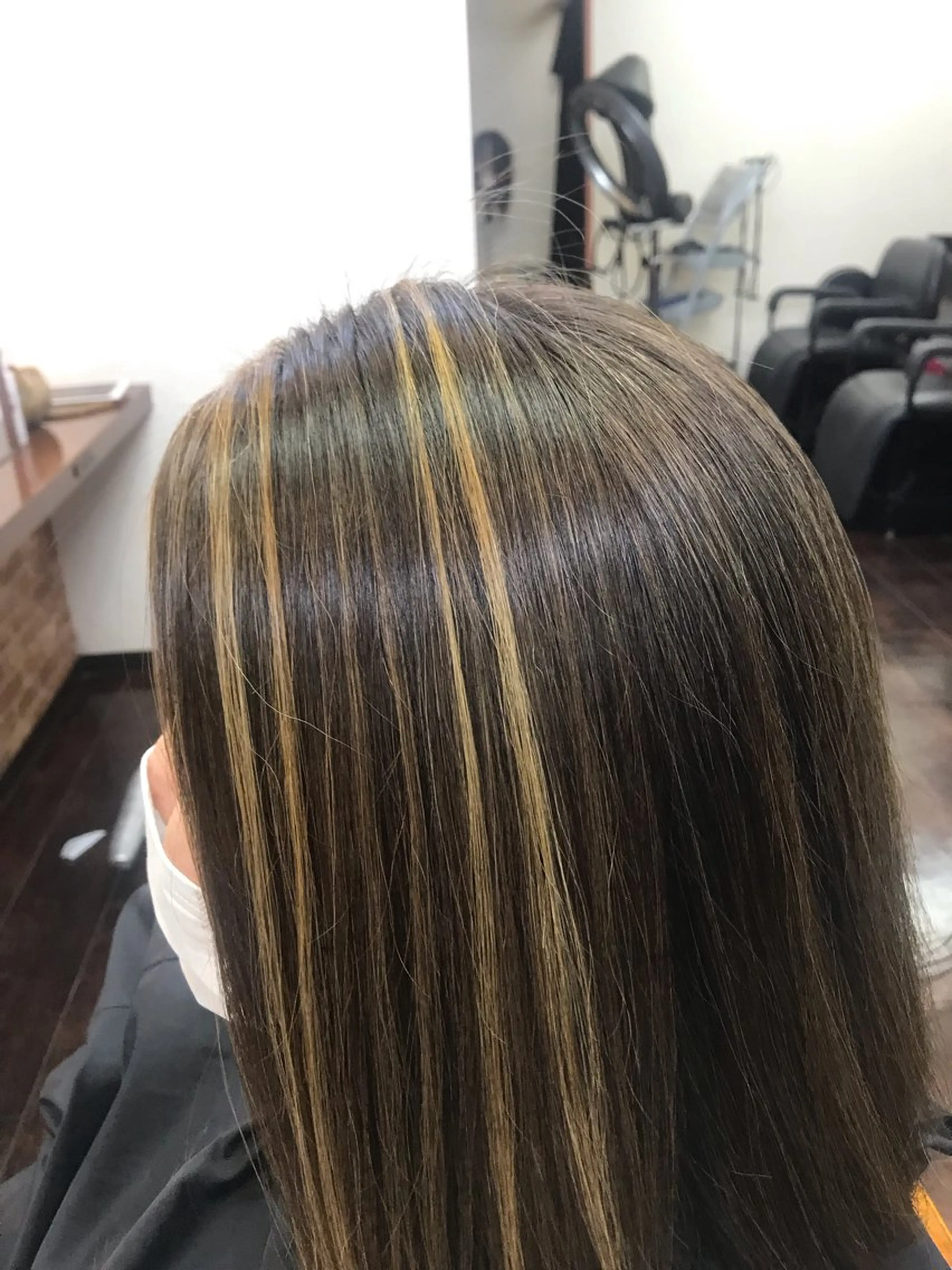 セミロング カラー 桧山 真のヘアスタイル