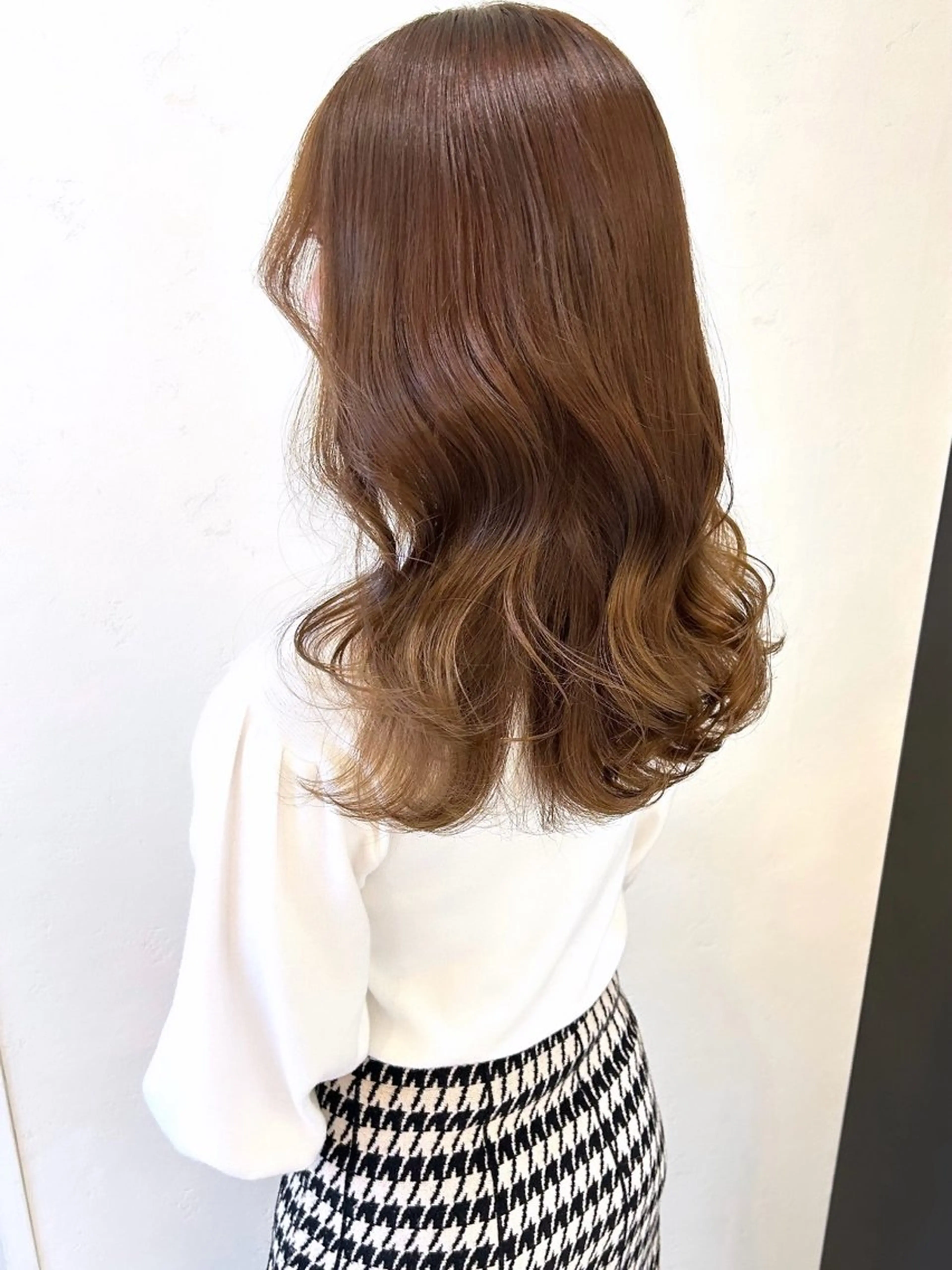 ロング カラー ベージュカラー ブリーチ ブリーチなしカラー カット ヘアカラー トリートメント レイヤー/ラベンダー オージュア/枝元唯のヘアスタイル
