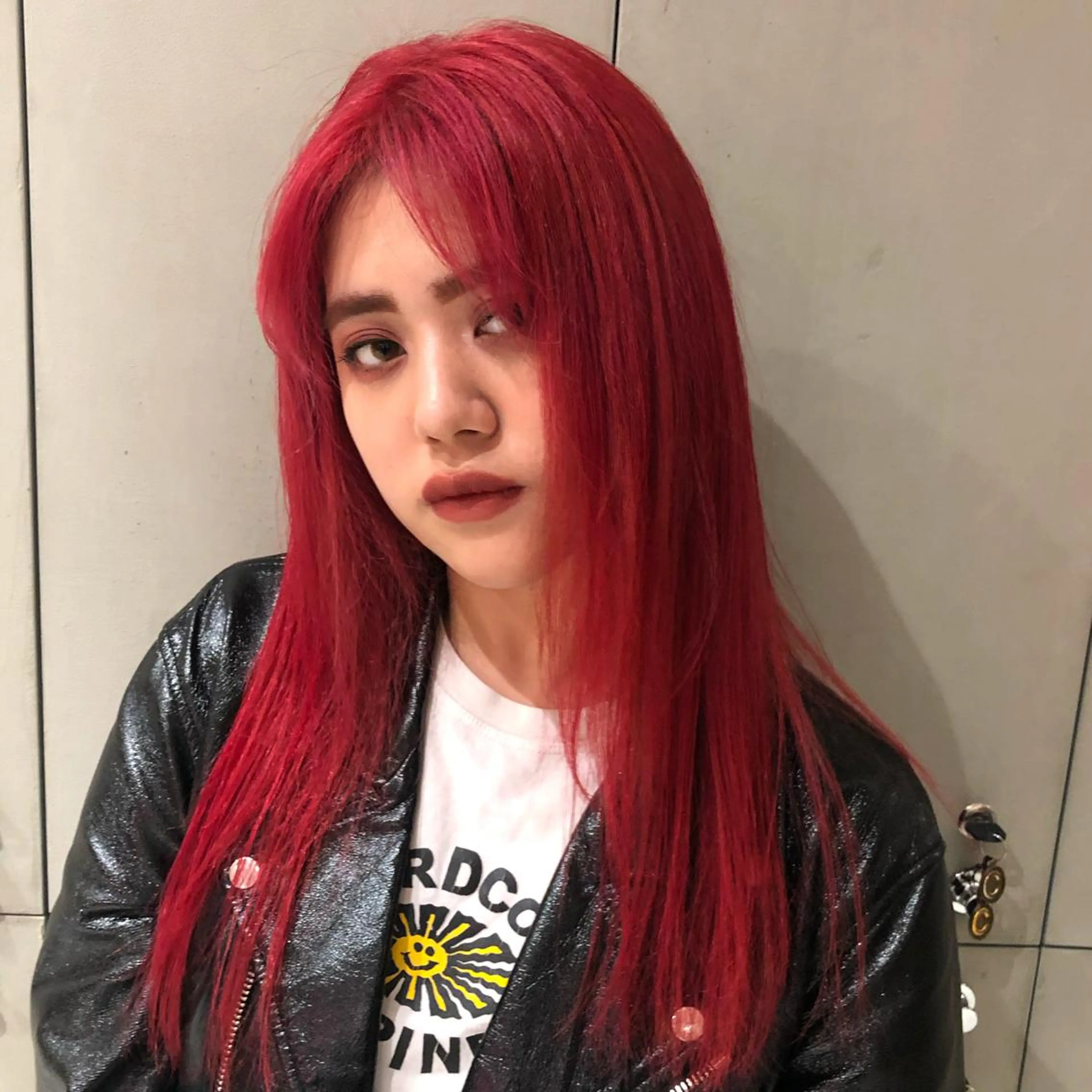 セミロング カラー 古屋 花織のヘアスタイル