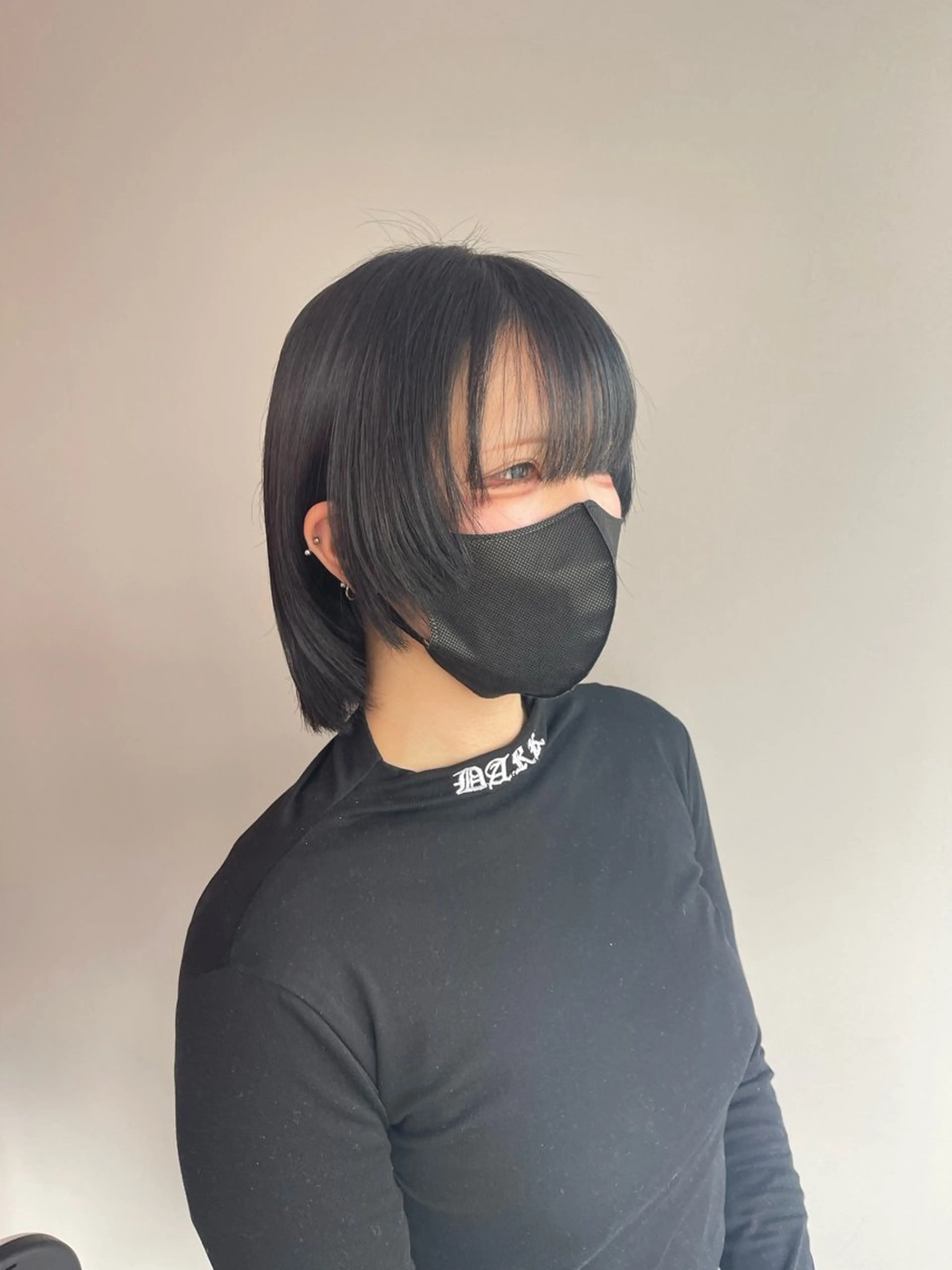 ショート カラー 黒髪 ショートヘア ウルフカット カット ヘアカラー トリートメント more栄所属・透明感カラー/艶髪/ エクステ/HIROのヘアスタイル