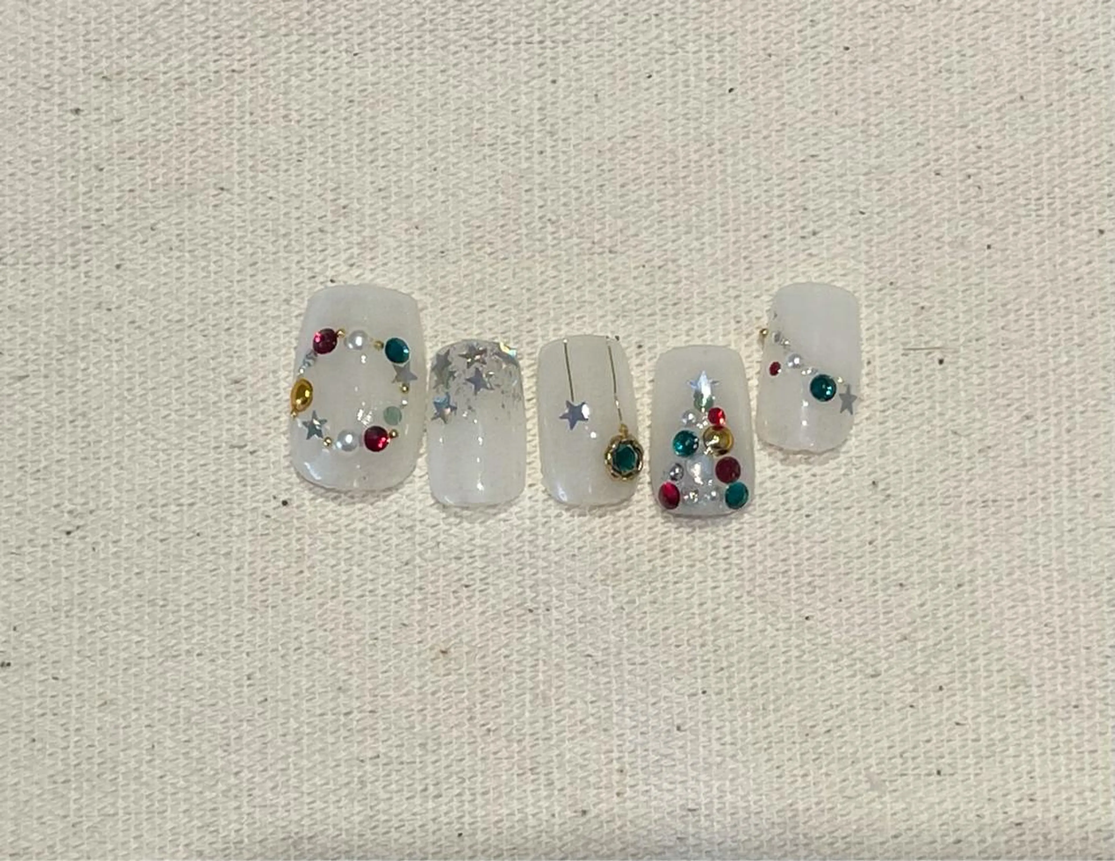 ネイル 冬ネイル クリスマス SHEEP 🐏のネイルデザイン