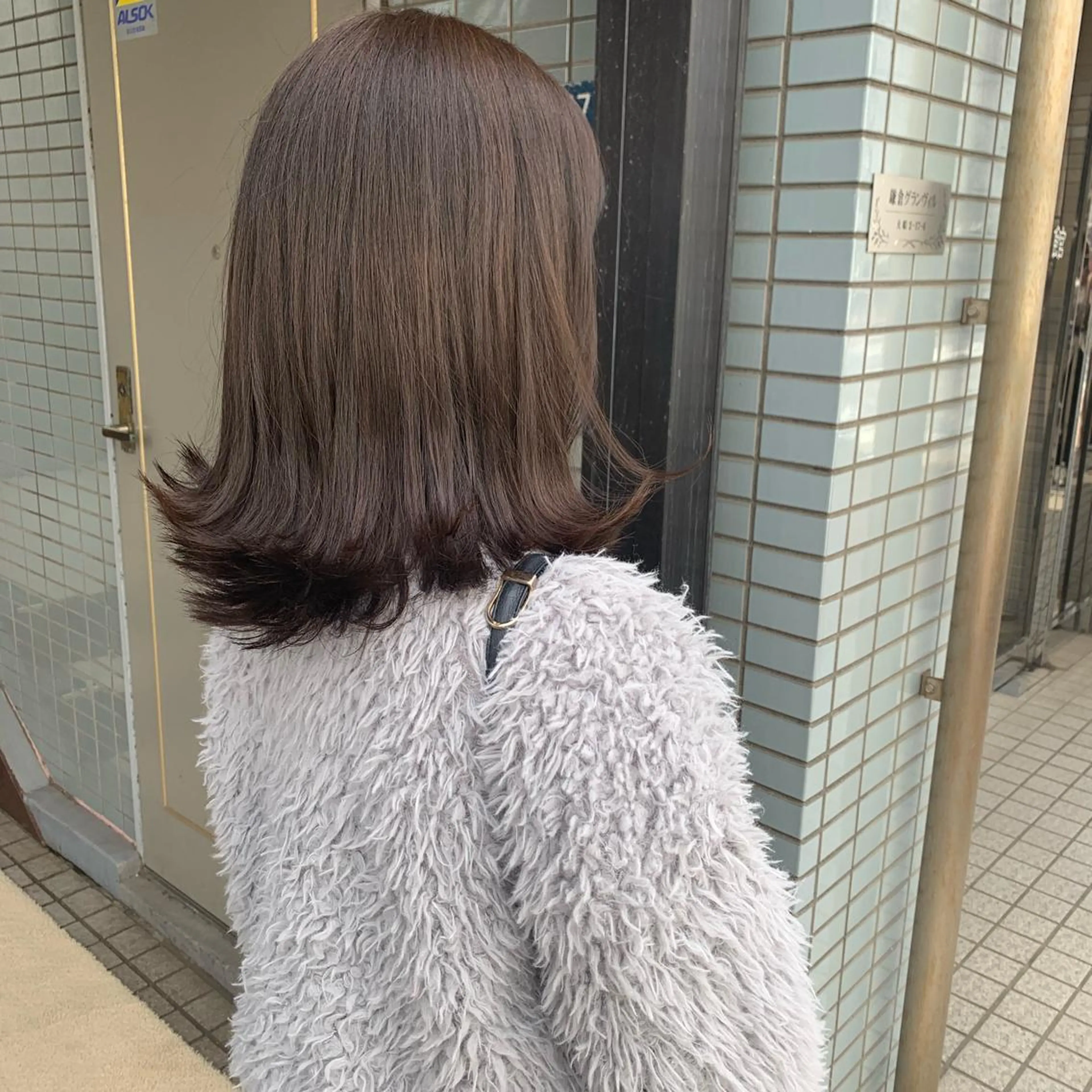 ミディアム カラー 透明感カラー グレージュ ヘアカラー 👑満足度1000% 重村　春奈👑のヘアスタイル