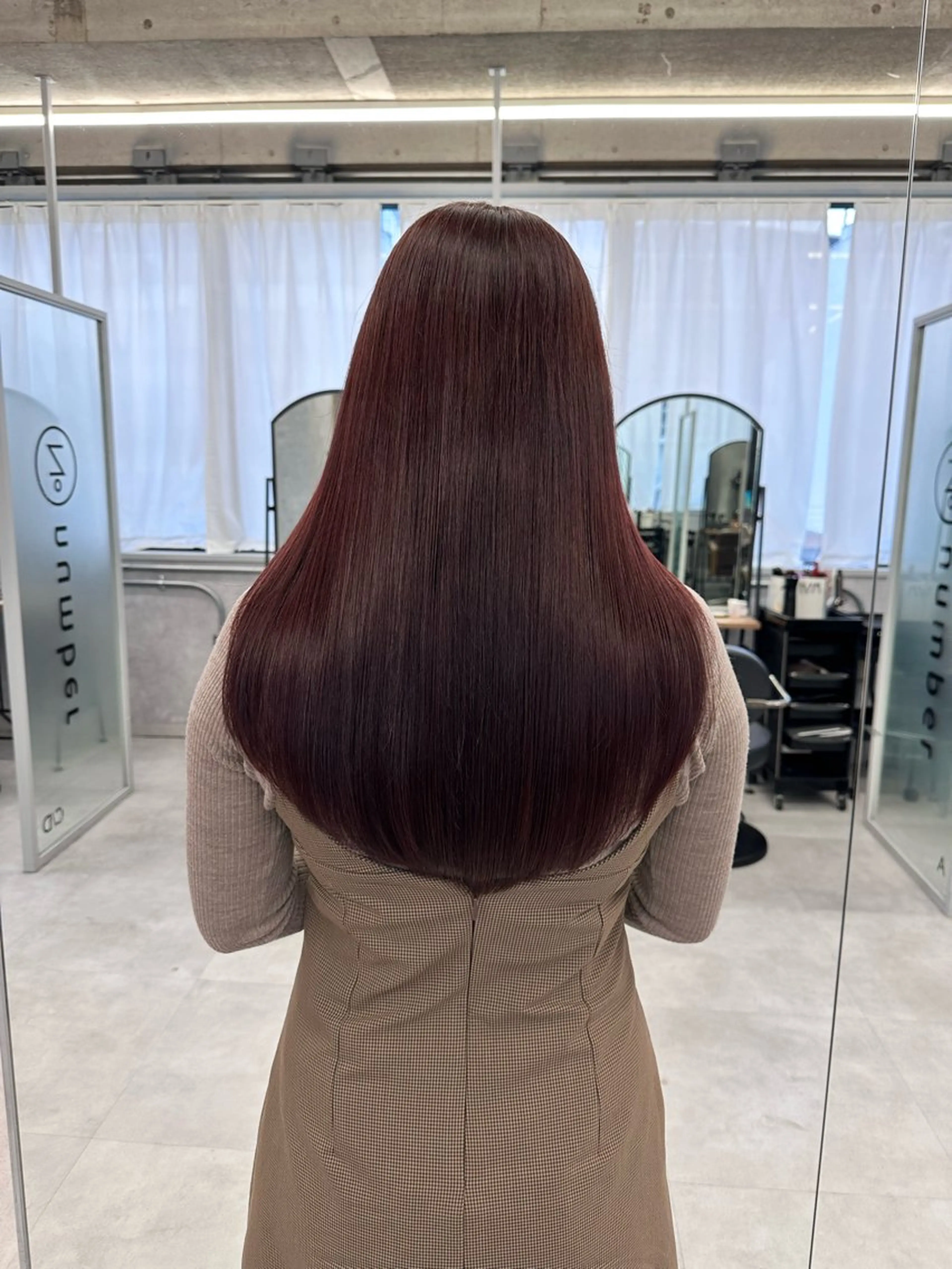 セミロング ハイライト 髪質改善 トリートメント カット ヘアカラー トリートメント number天王寺 kyoseiのヘアスタイル