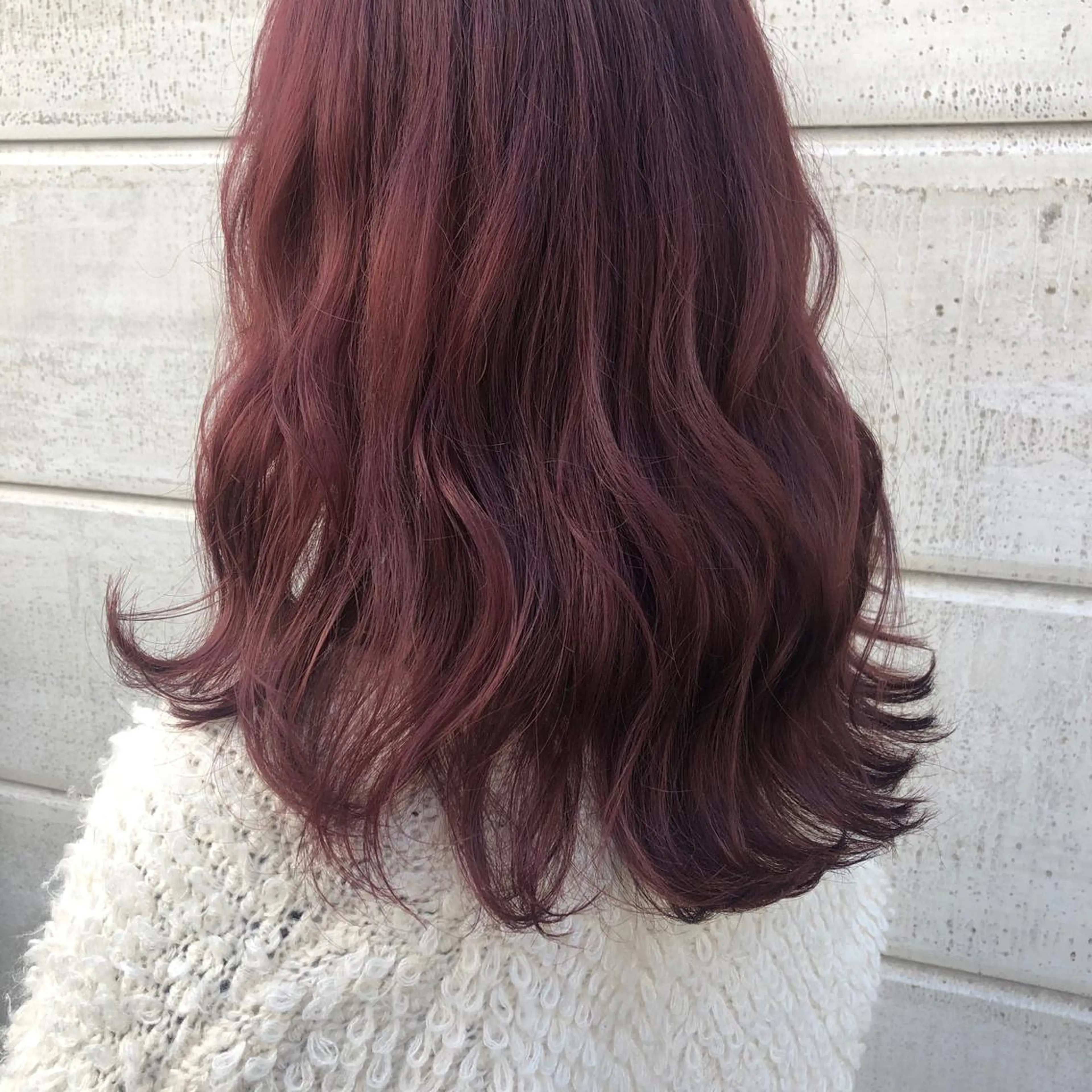 ミディアム カラー パーマ ヘアアレンジ 八巻 晴香のヘアスタイル