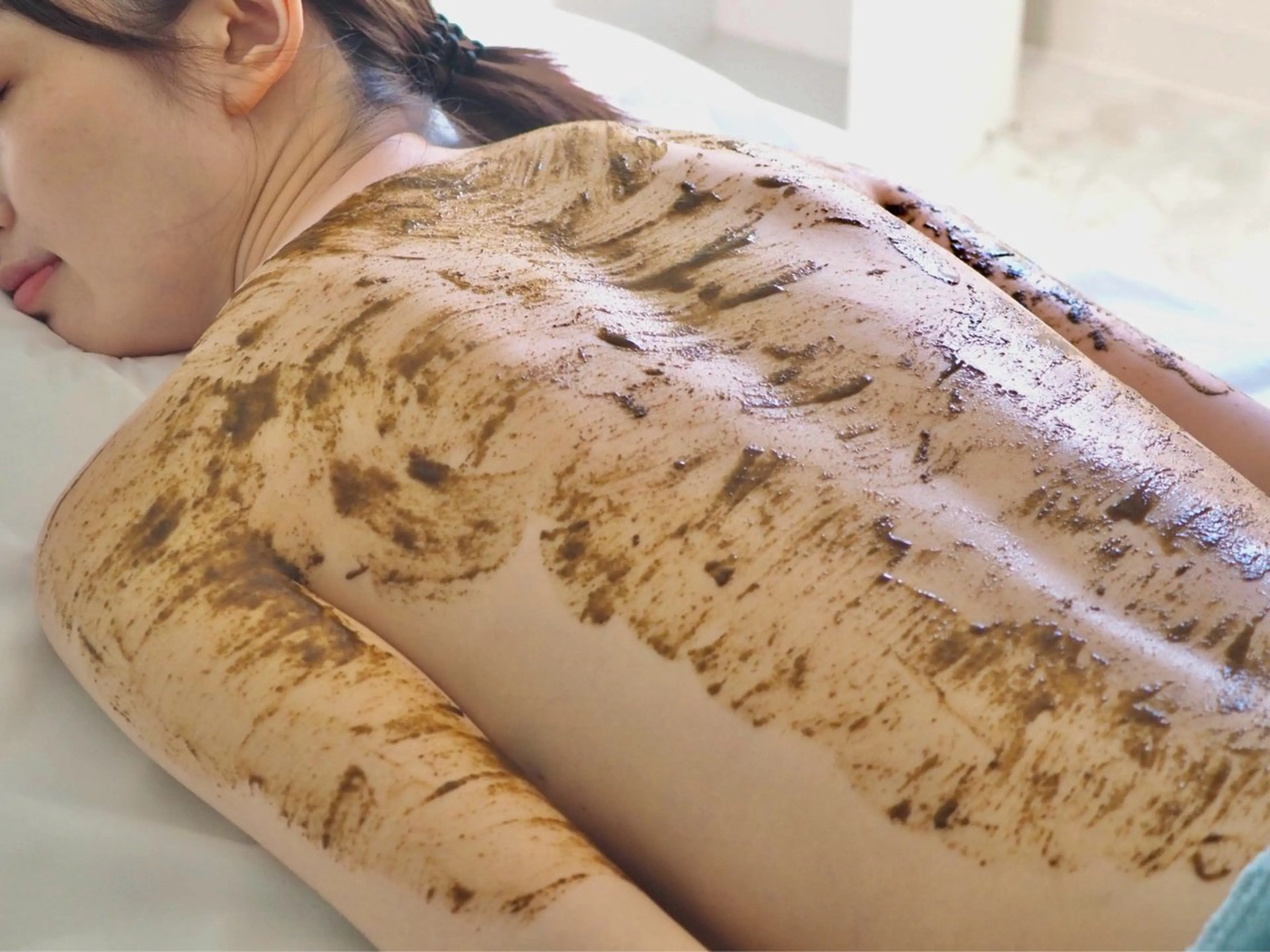 🧖🏻♀️ご新規様限定🧖🏻♀️ 【ボディ 剥離なしハーブピーリング】選べる3パーツ(背中・二の腕・おしり)の写真