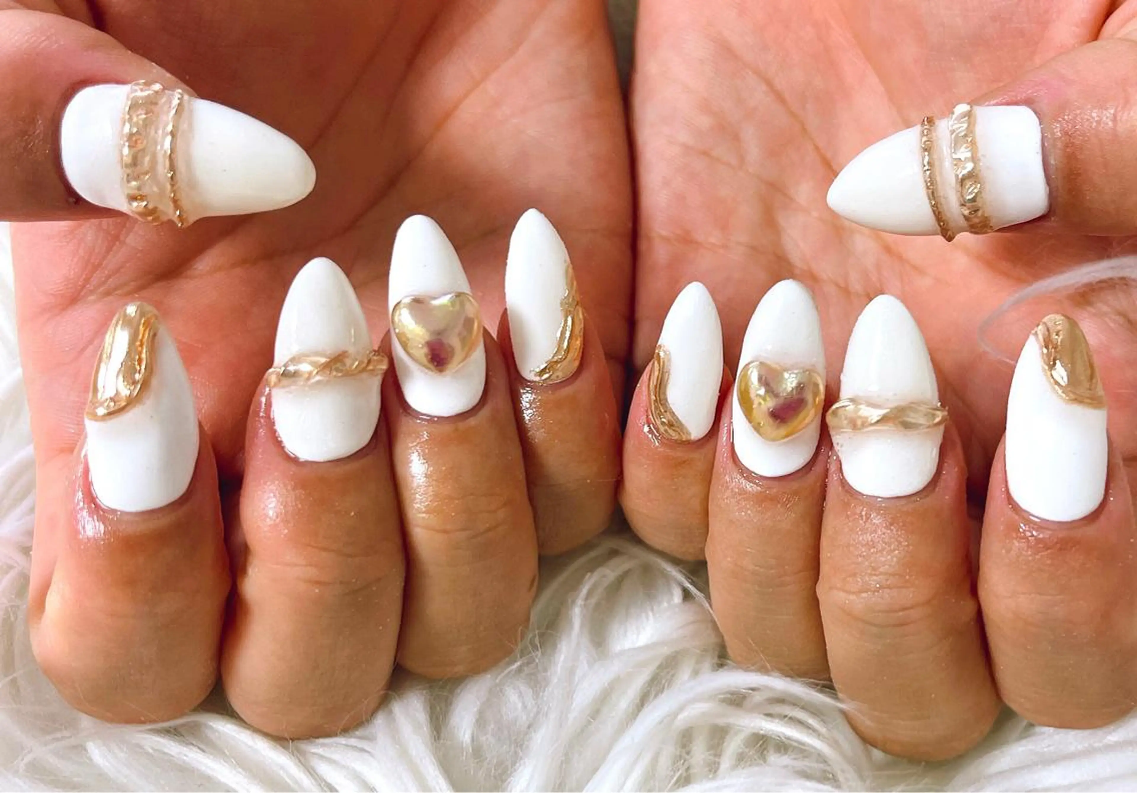 ネイル ハート ミラーネイル ニュアンスネイル ハンドネイル celica所属・松田 由真のネイルデザイン