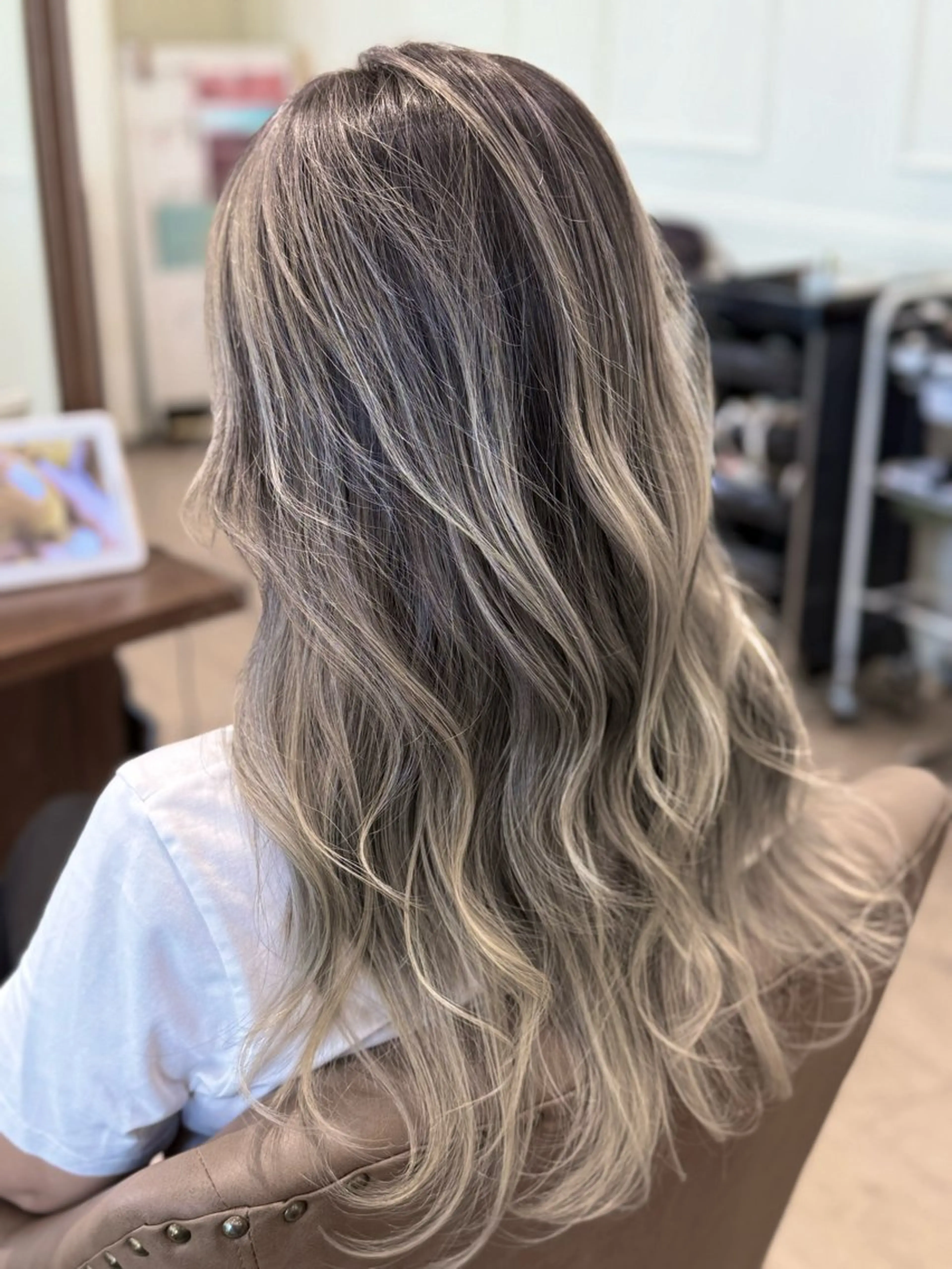 セミロング CIEL所属・バレイヤージュ⭐️ 栄/舩木裕矢のヘアスタイル