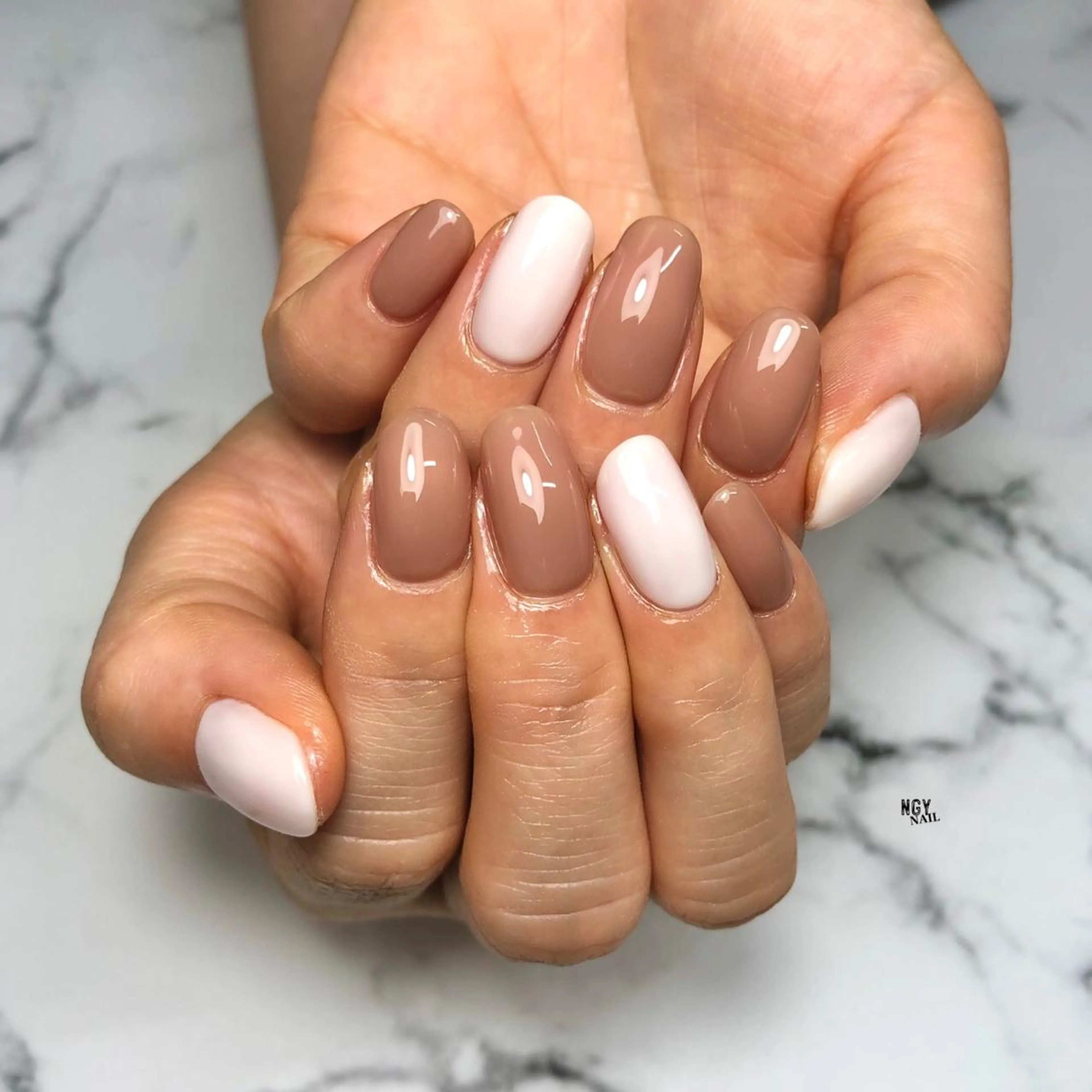 ネイル ブラウン ジェルネイル ニュアンスネイル ワンカラーネイル パラジェル ハンドネイル NAIL NOWのネイルデザイン