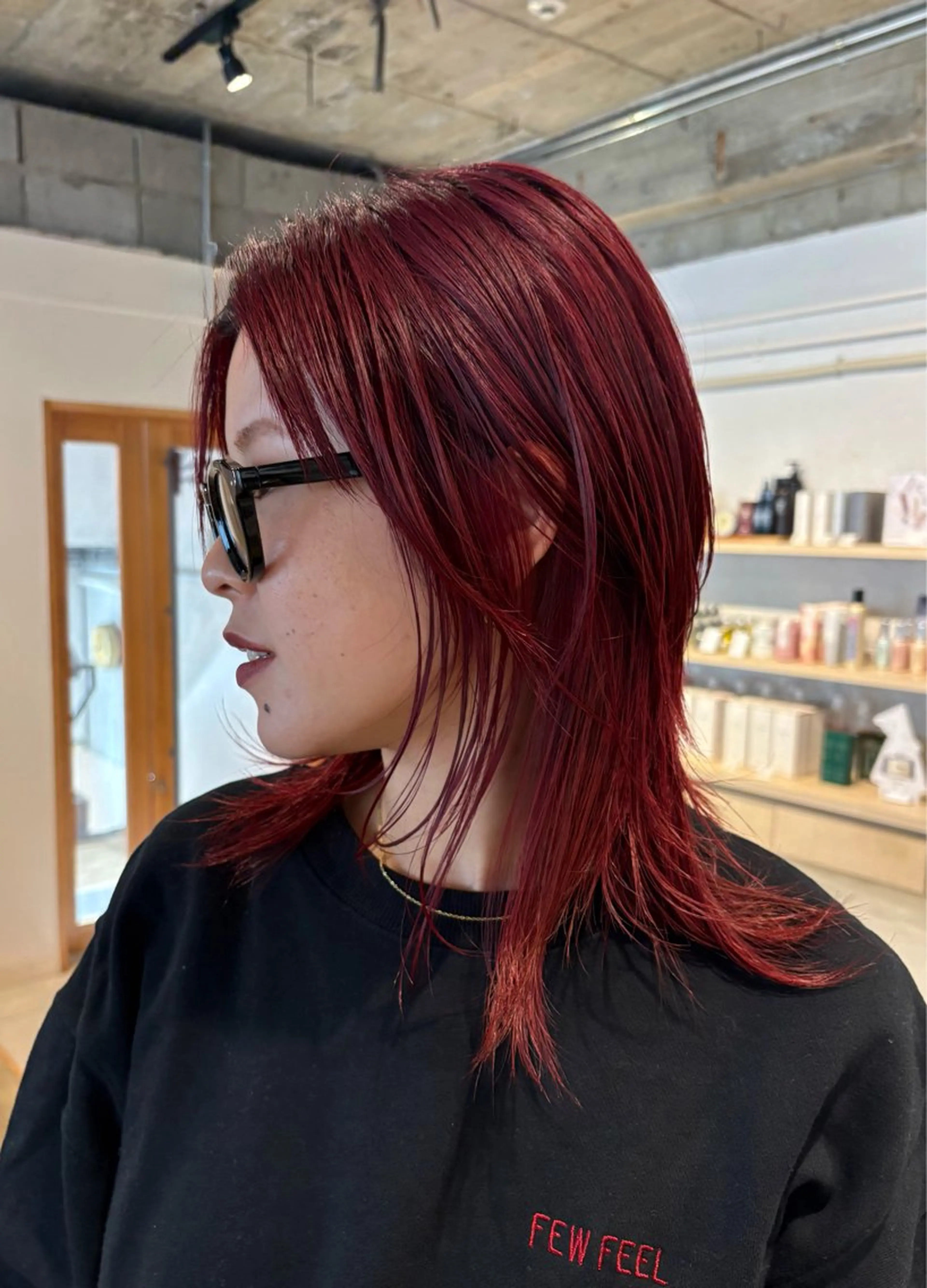 ミディアム カラー レイヤーカット ヘアカラー ai ㅤのヘアスタイル